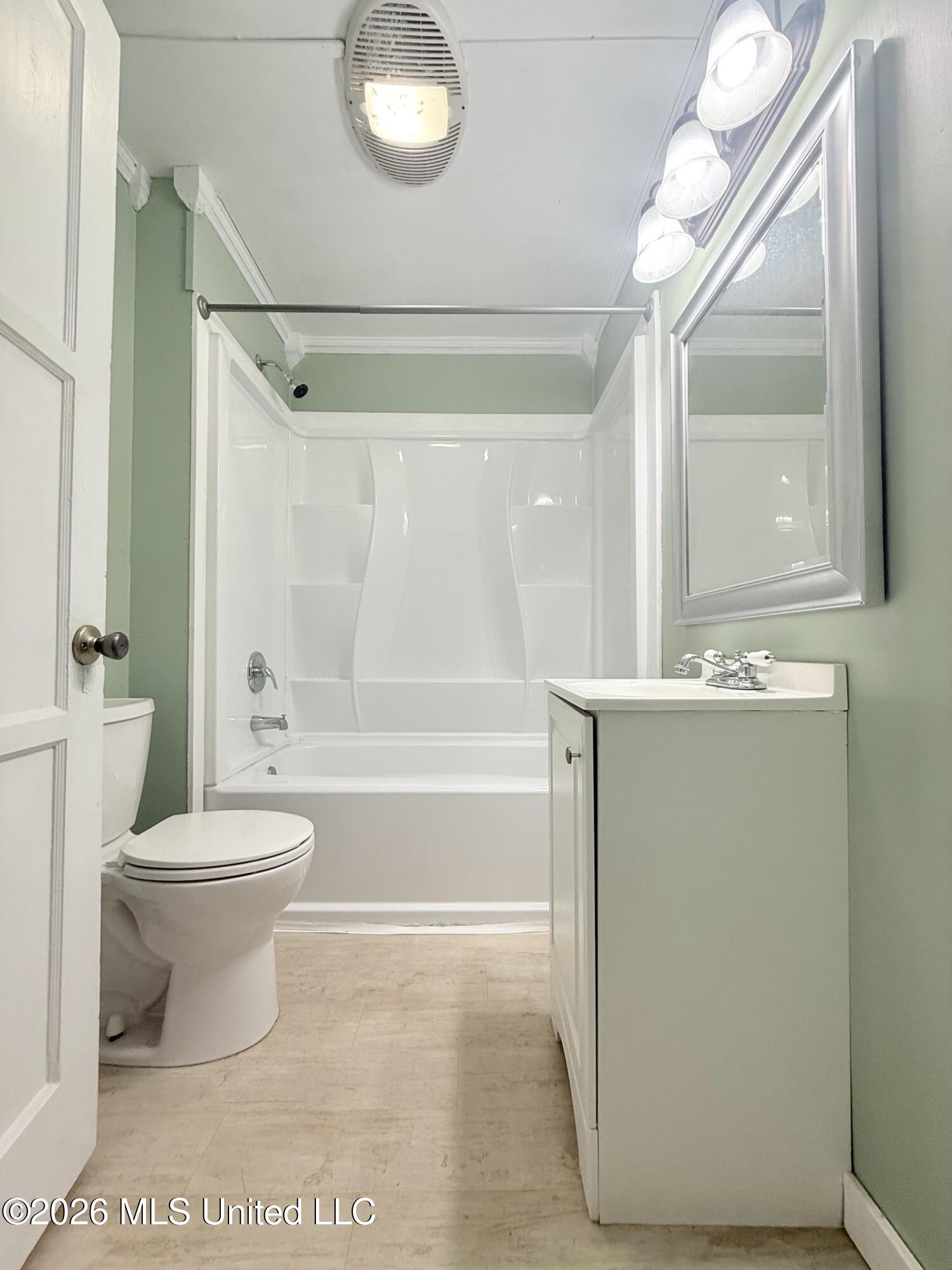 645 Zetus Road Property Photo 5
