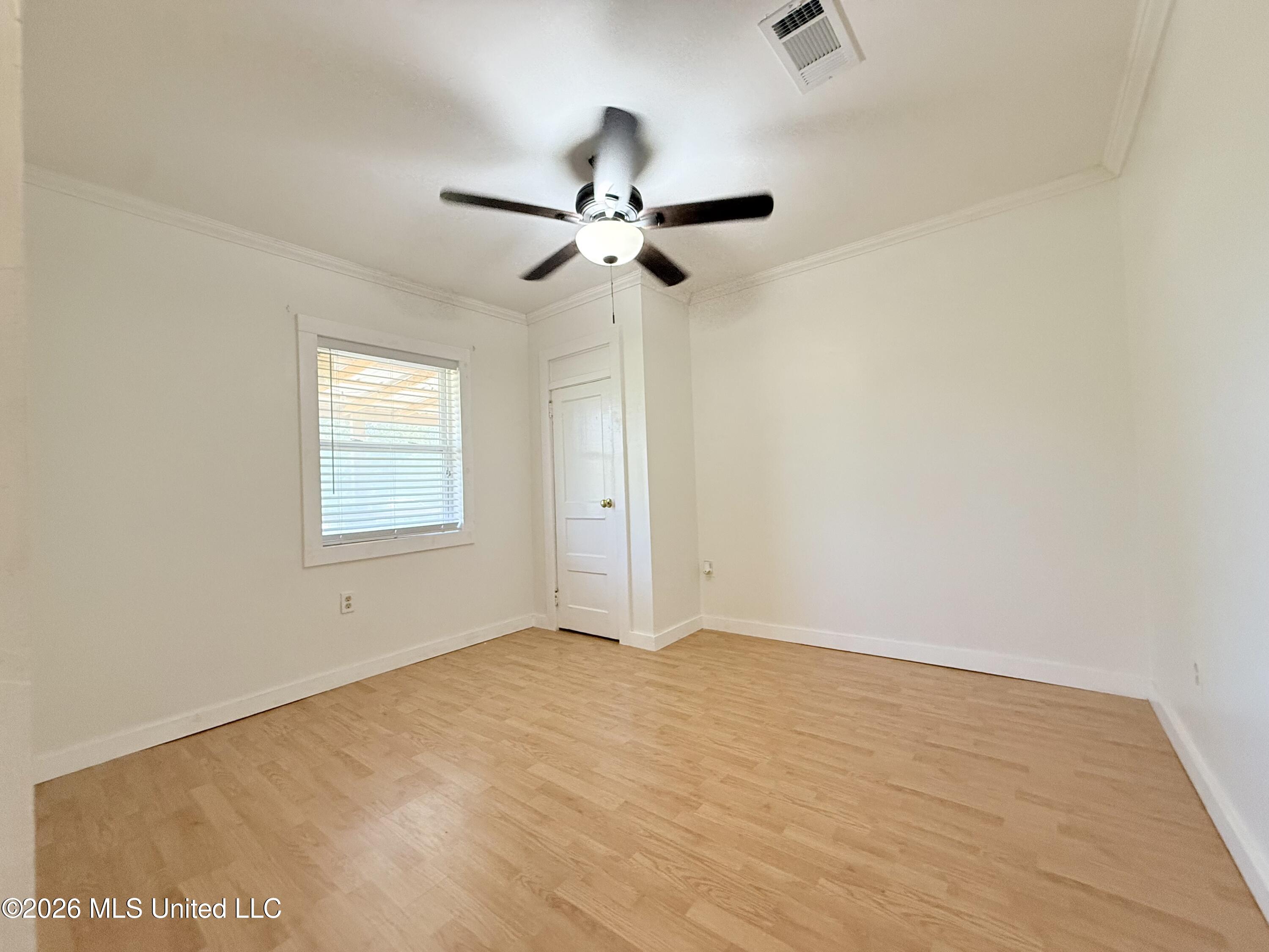 645 Zetus Road Property Photo 6