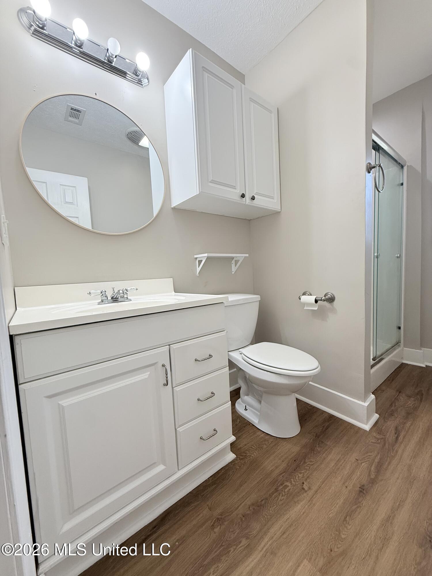 645 Zetus Road Property Photo 13