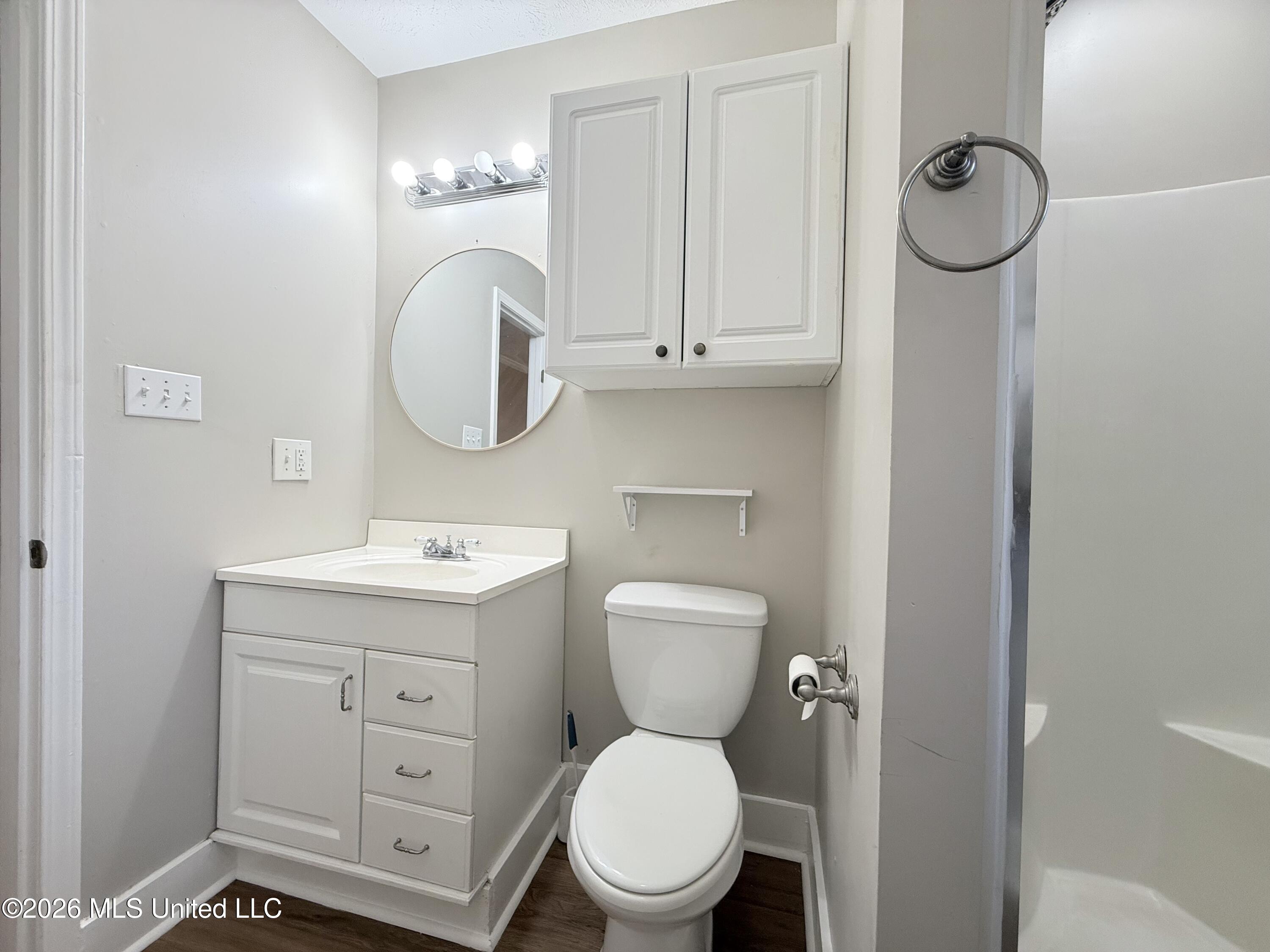 645 Zetus Road Property Photo 14