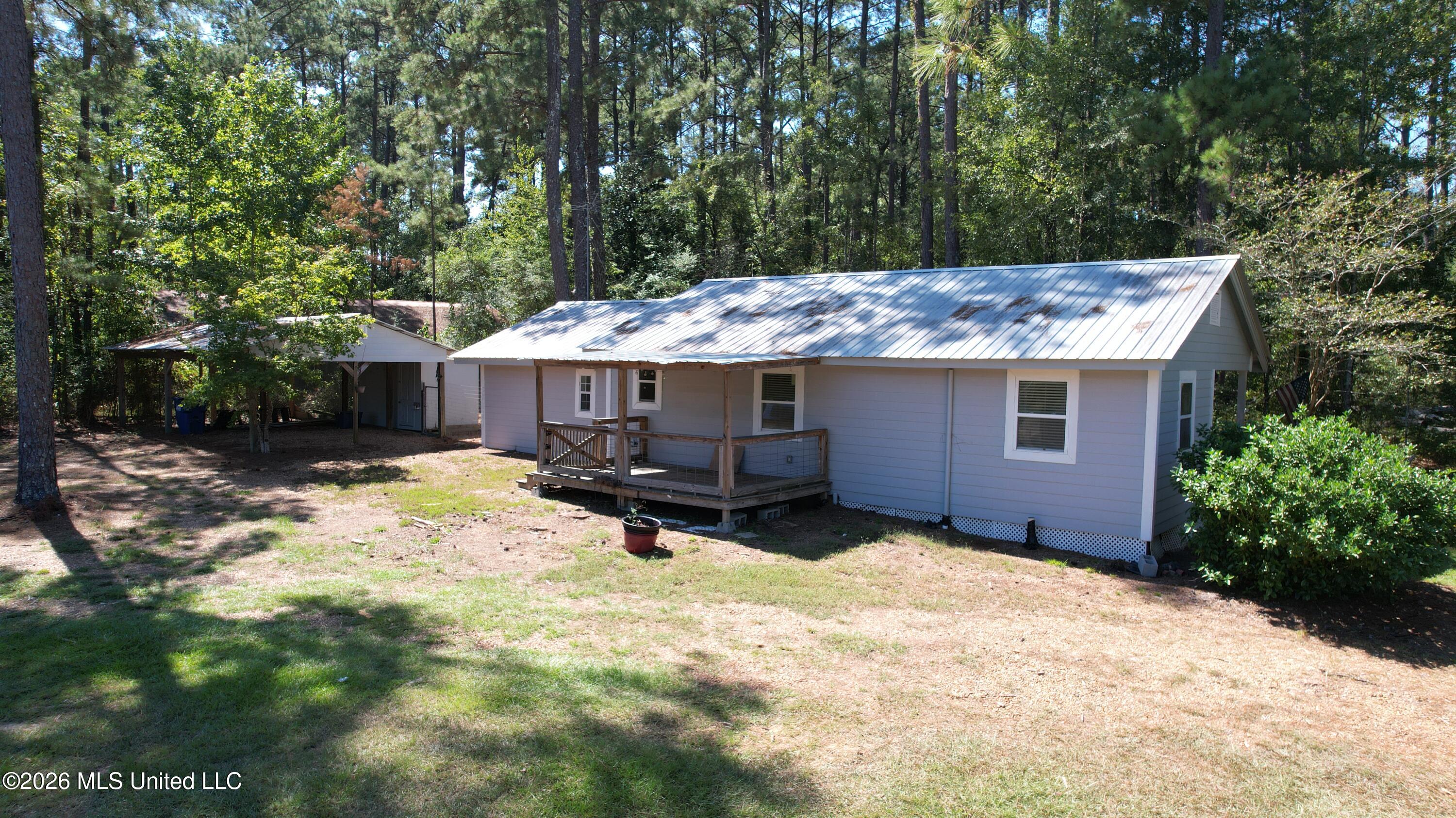 645 Zetus Road Property Photo 20