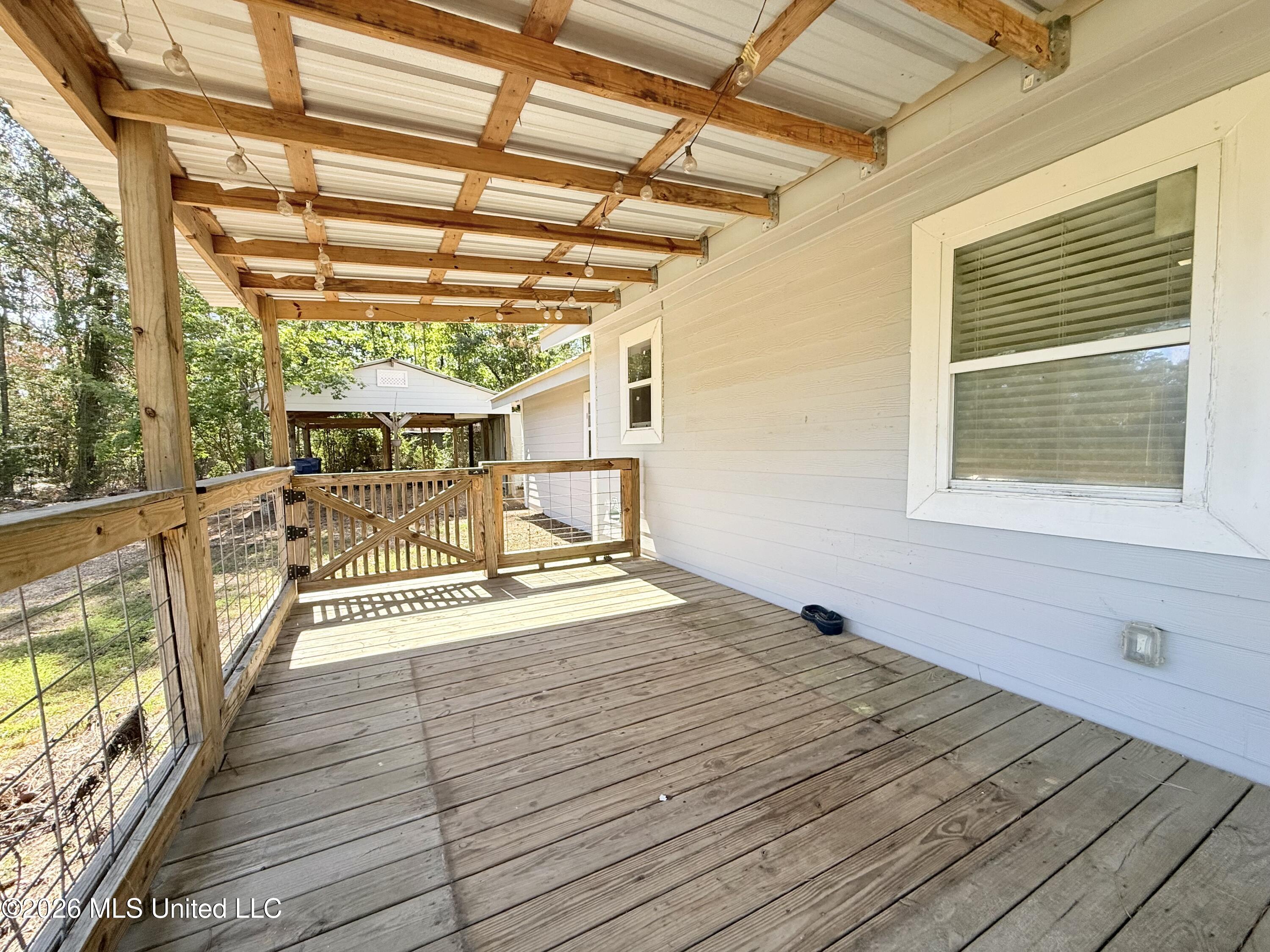 645 Zetus Road Property Photo 22