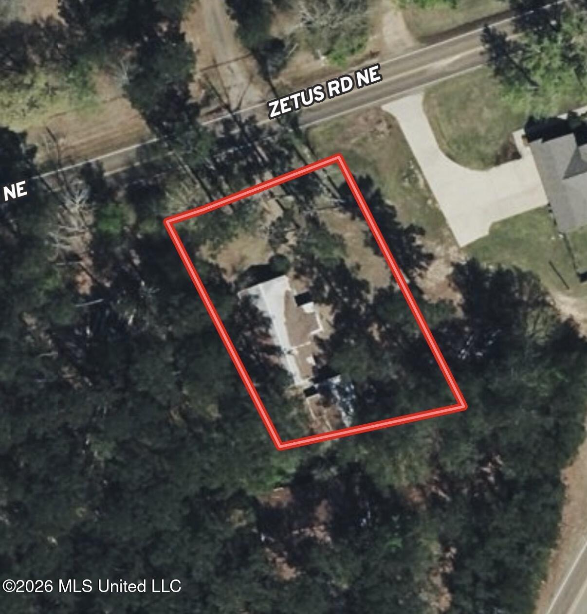 645 Zetus Road Property Photo 32