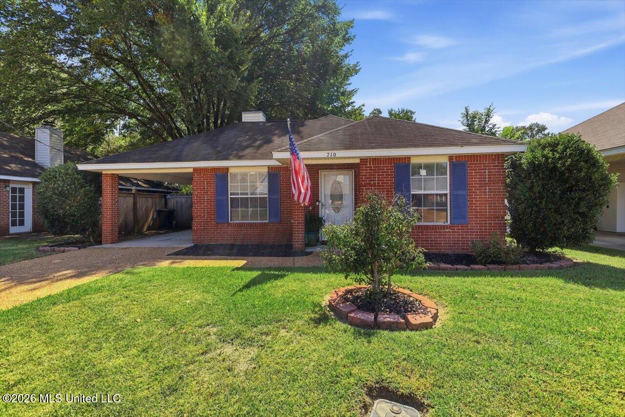 710 Heartwood Drive Property Photo 1