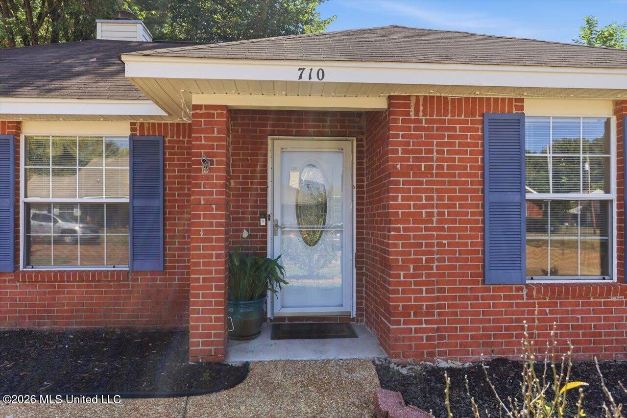 710 Heartwood Drive Property Photo 4