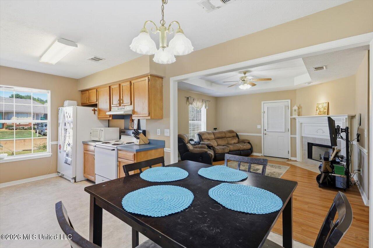 710 Heartwood Drive Property Photo 13