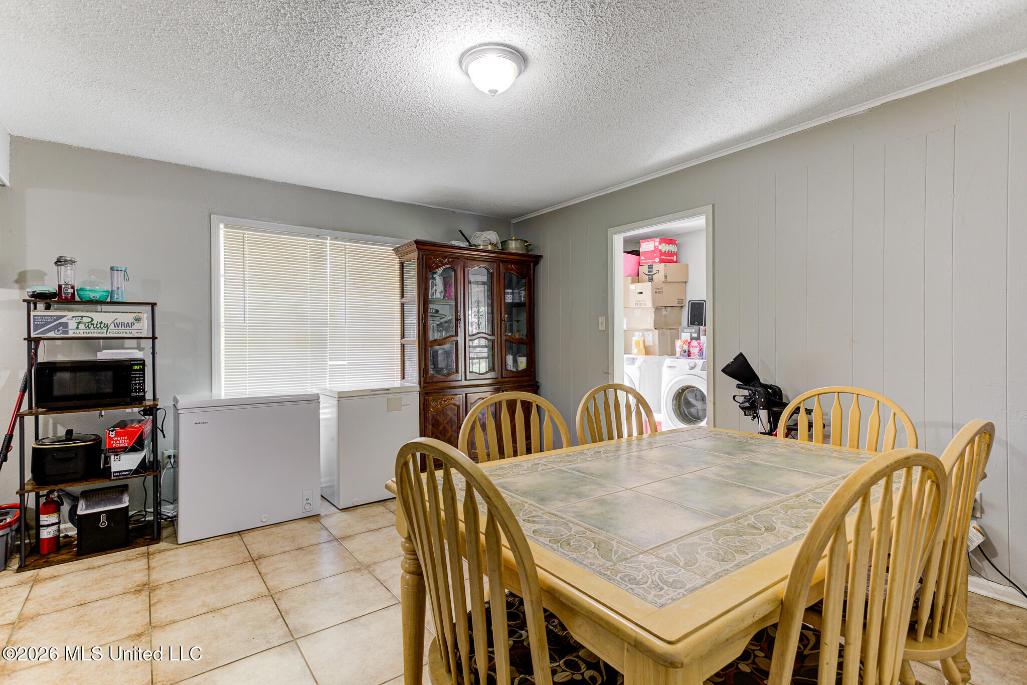 5671 Winterwood Drive Property Photo 8