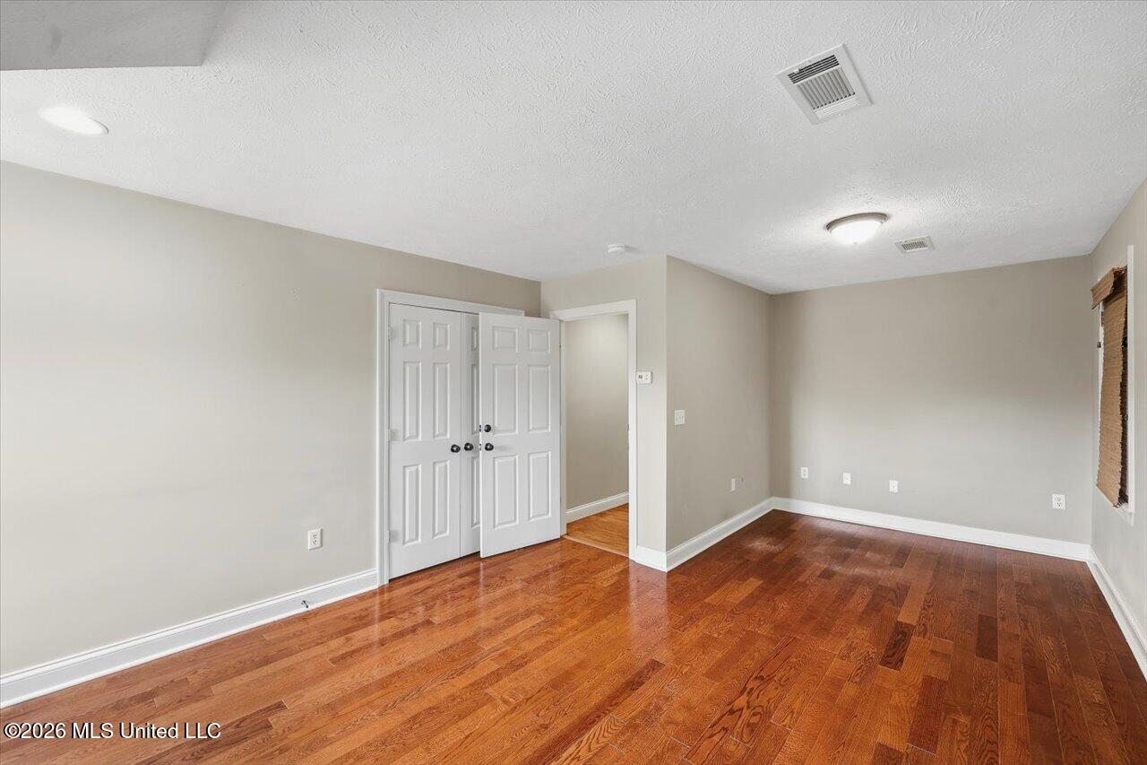 127 Eastside Drive Property Photo 32
