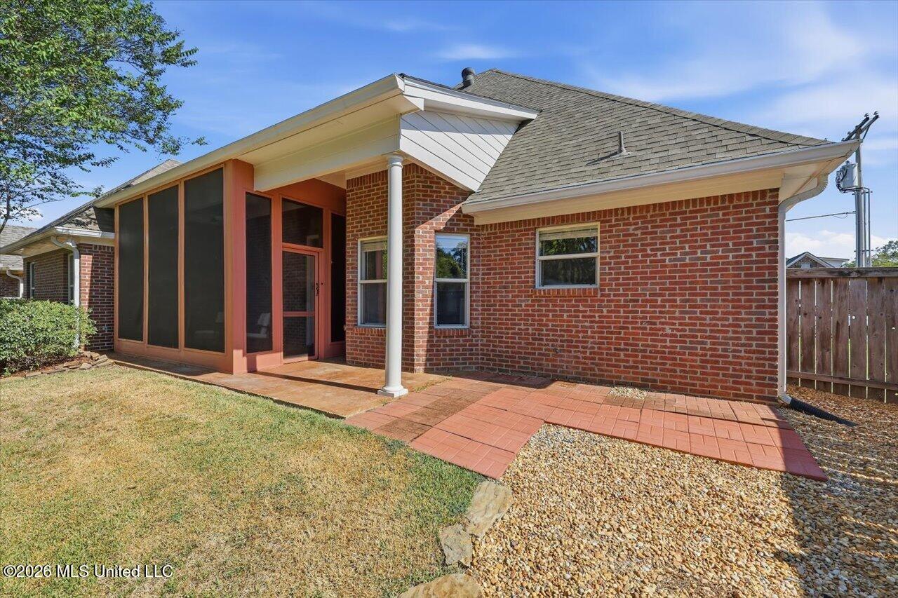 127 Eastside Drive Property Photo 36