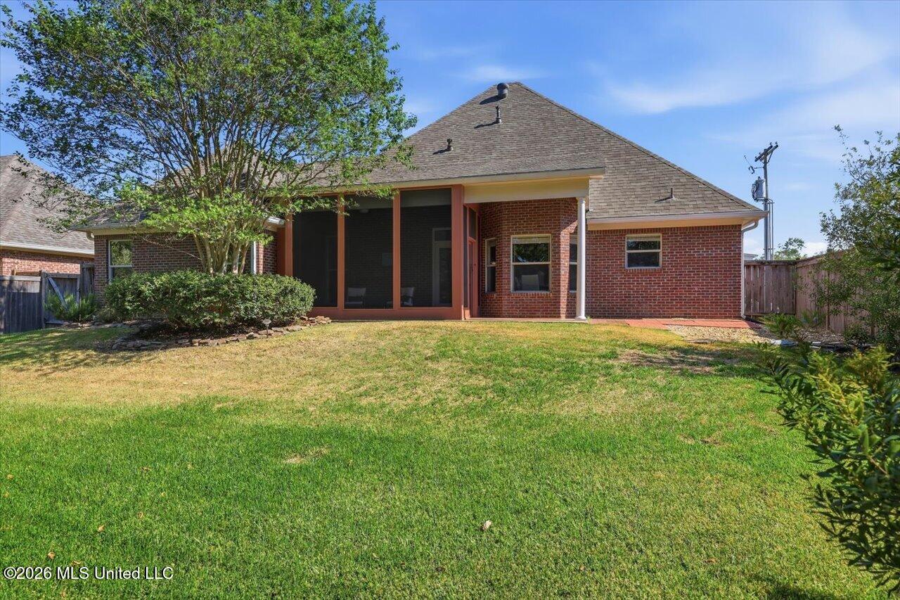 127 Eastside Drive Property Photo 37