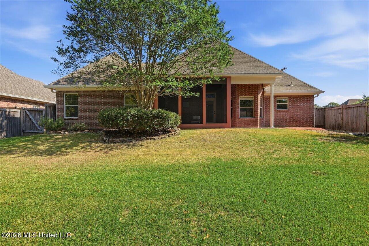 127 Eastside Drive Property Photo 38