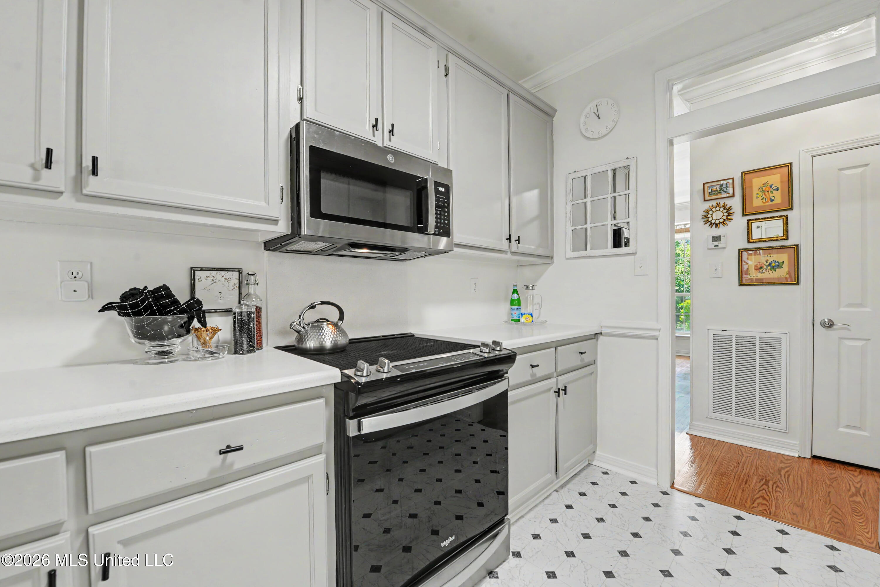 788 Laie Street Property Photo 7