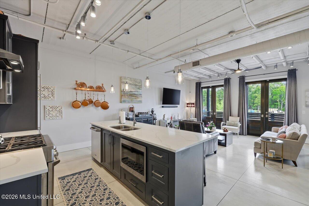 145 Republic Street Property Photo 7