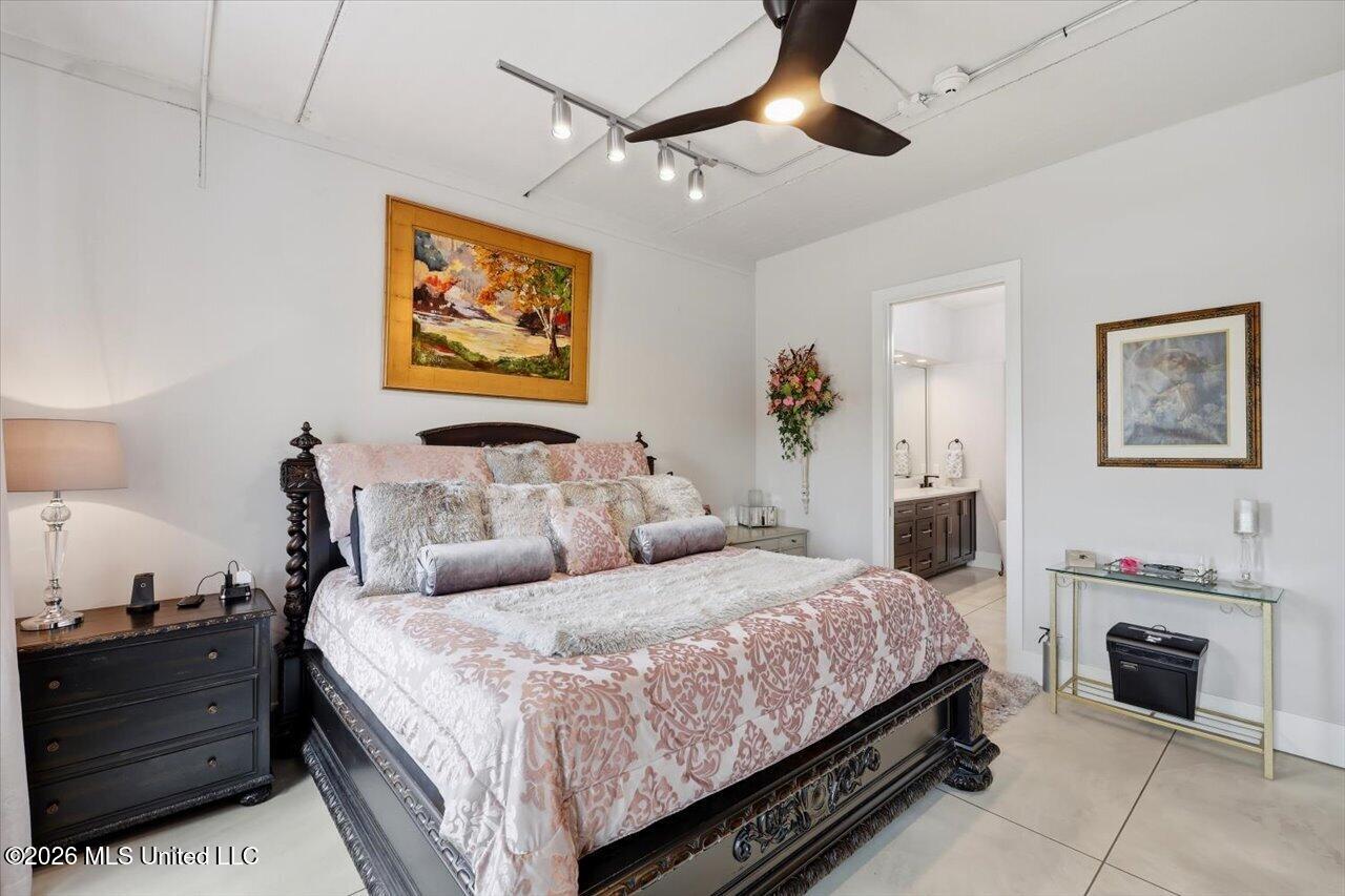 145 Republic Street Property Photo 15