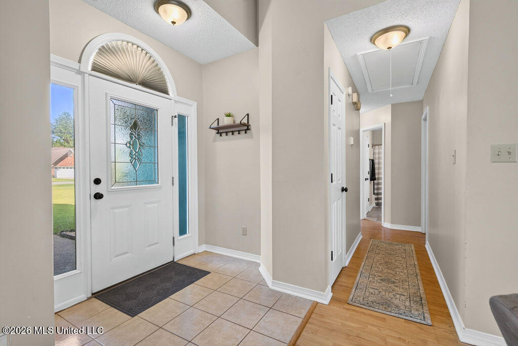 7917 Martin Bluff Road Property Photo 6