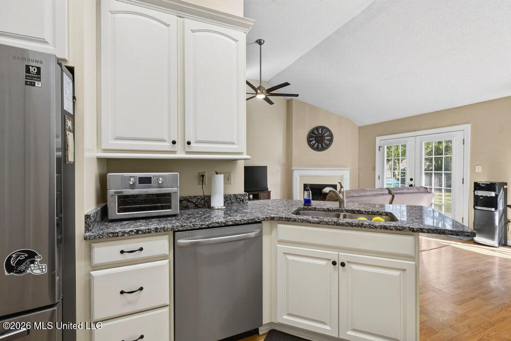 7917 Martin Bluff Road Property Photo 15