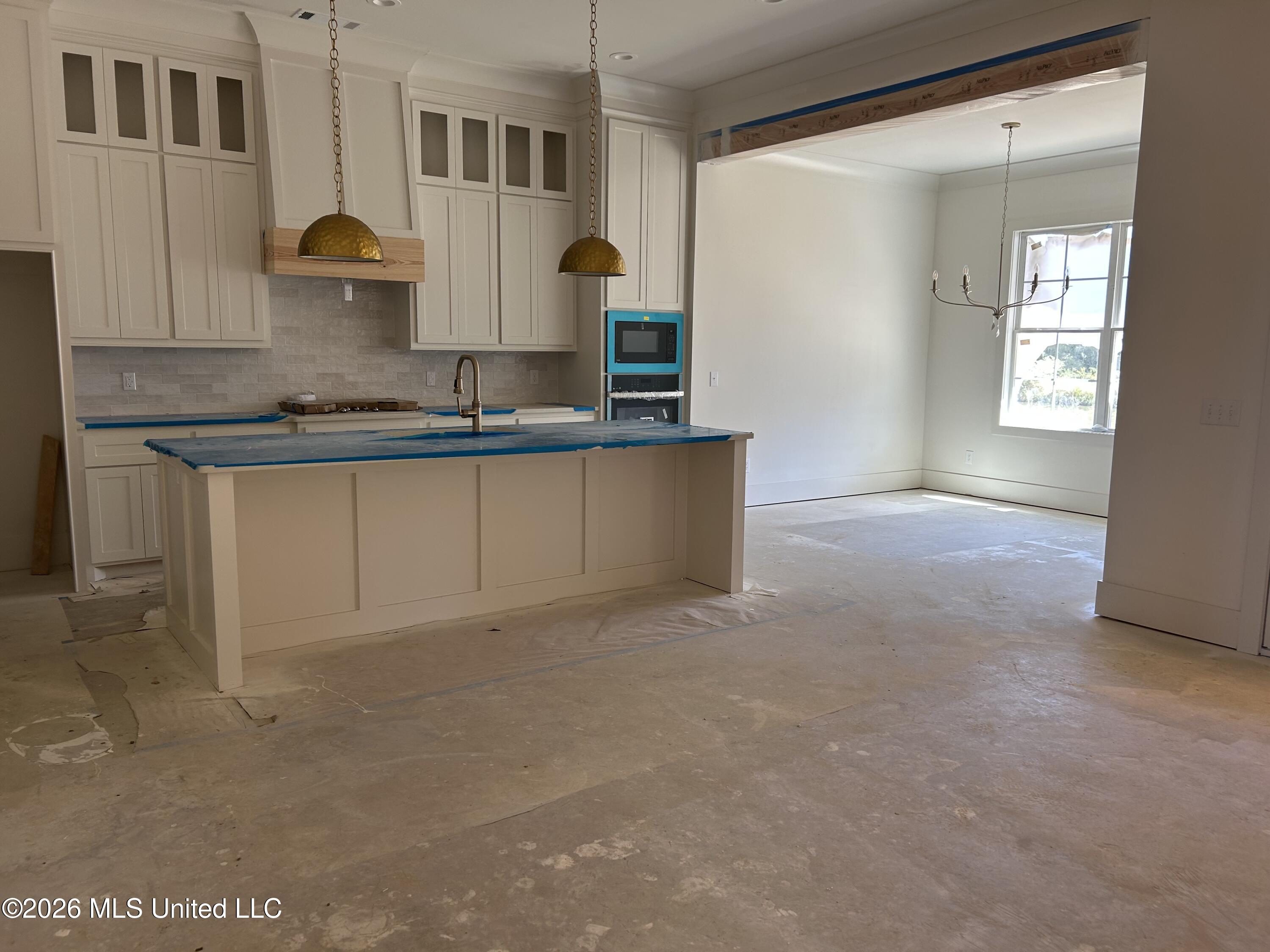 508 Friars Cove Property Photo 3