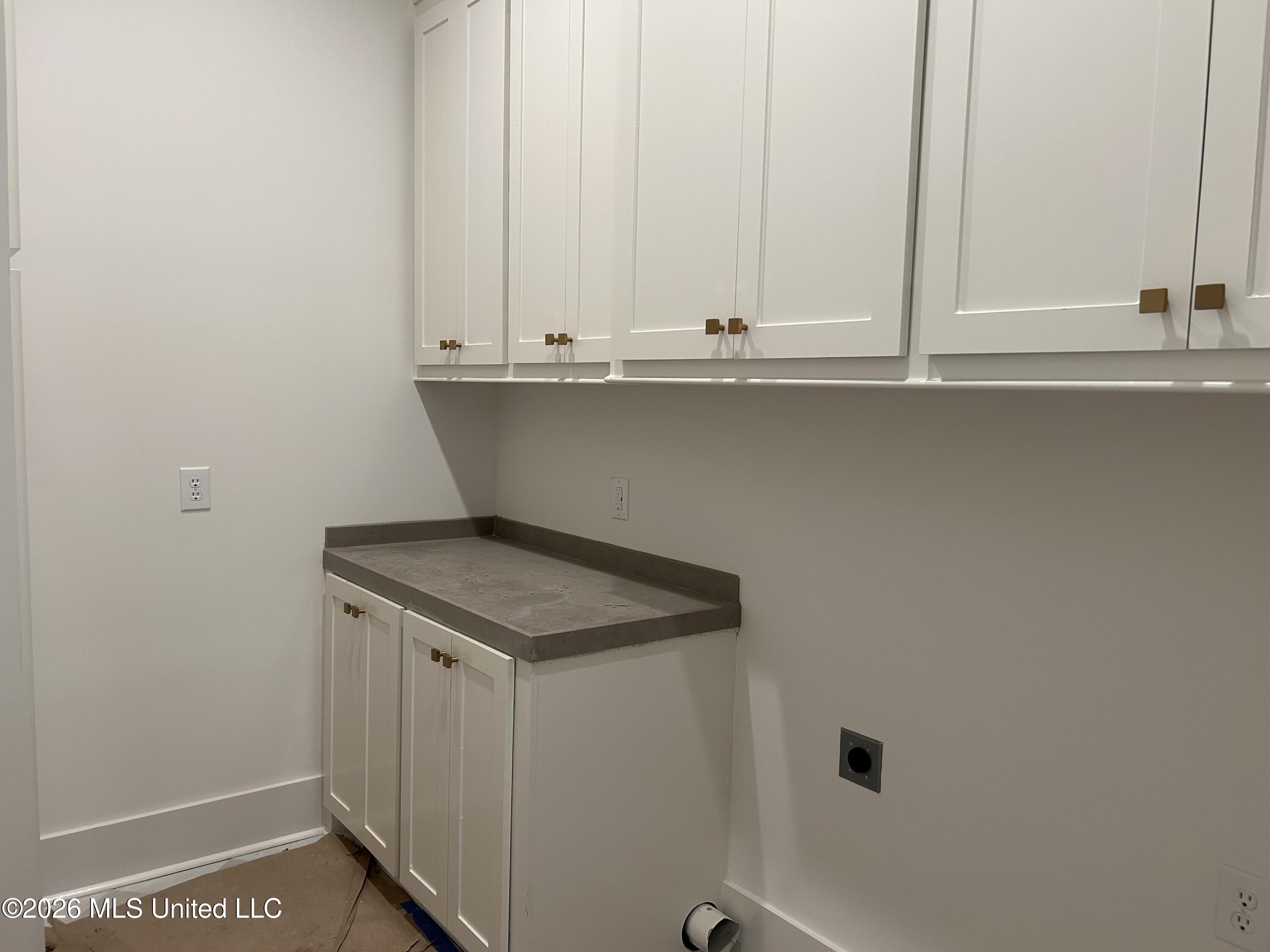 122 Mission Park Drive Property Photo 8