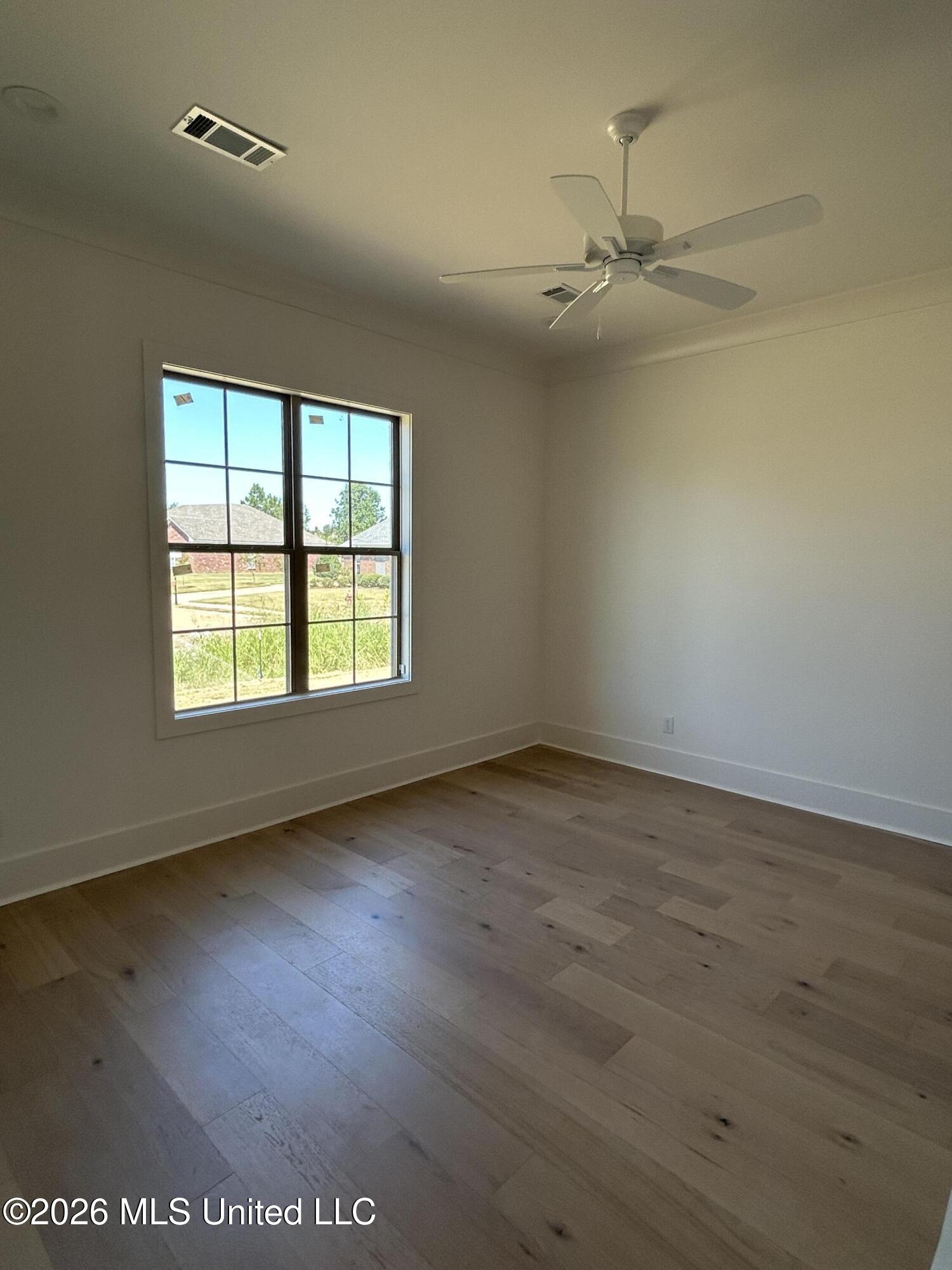 120 Mission Park Drive Property Photo 4