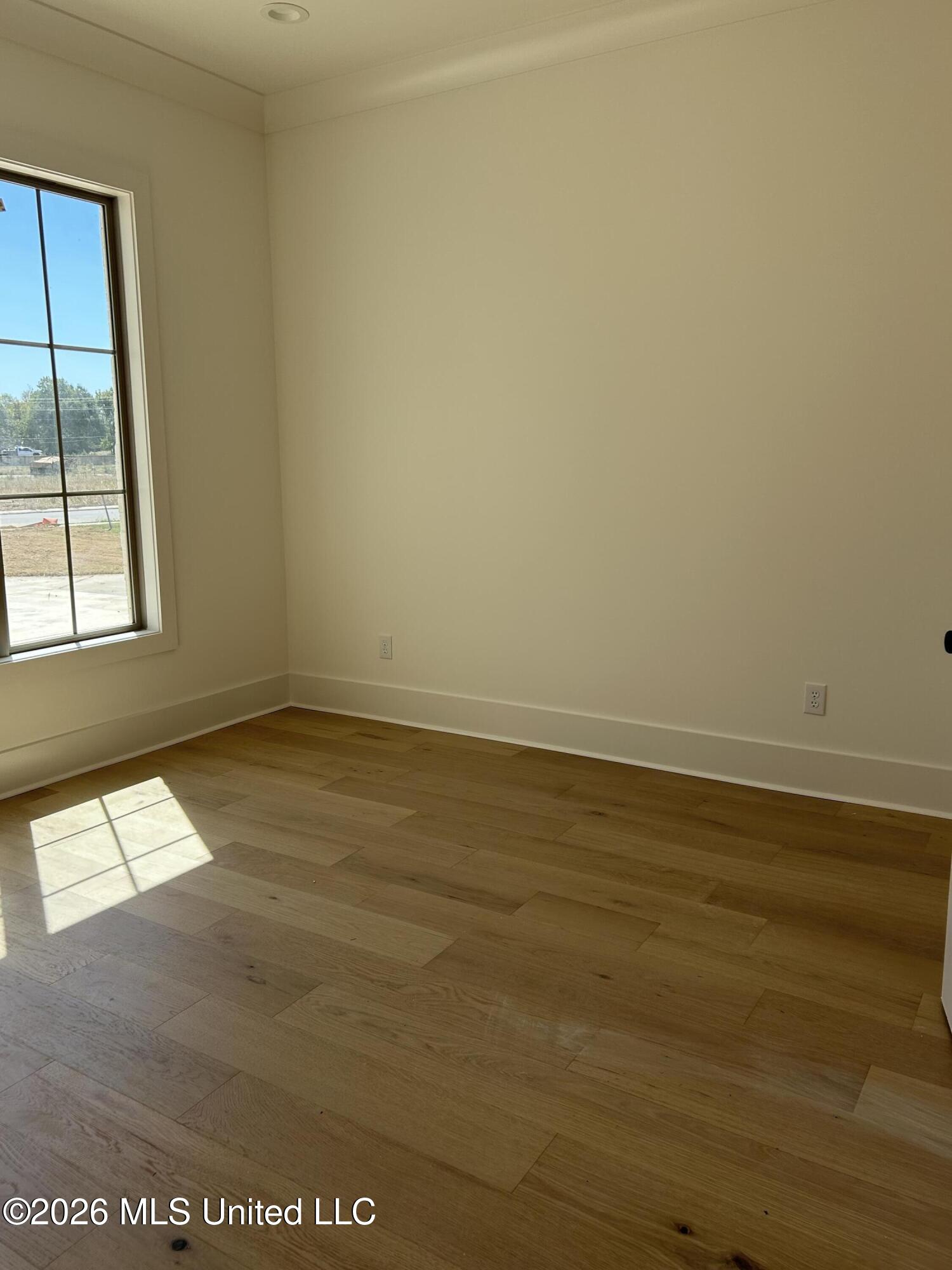 120 Mission Park Drive Property Photo 8