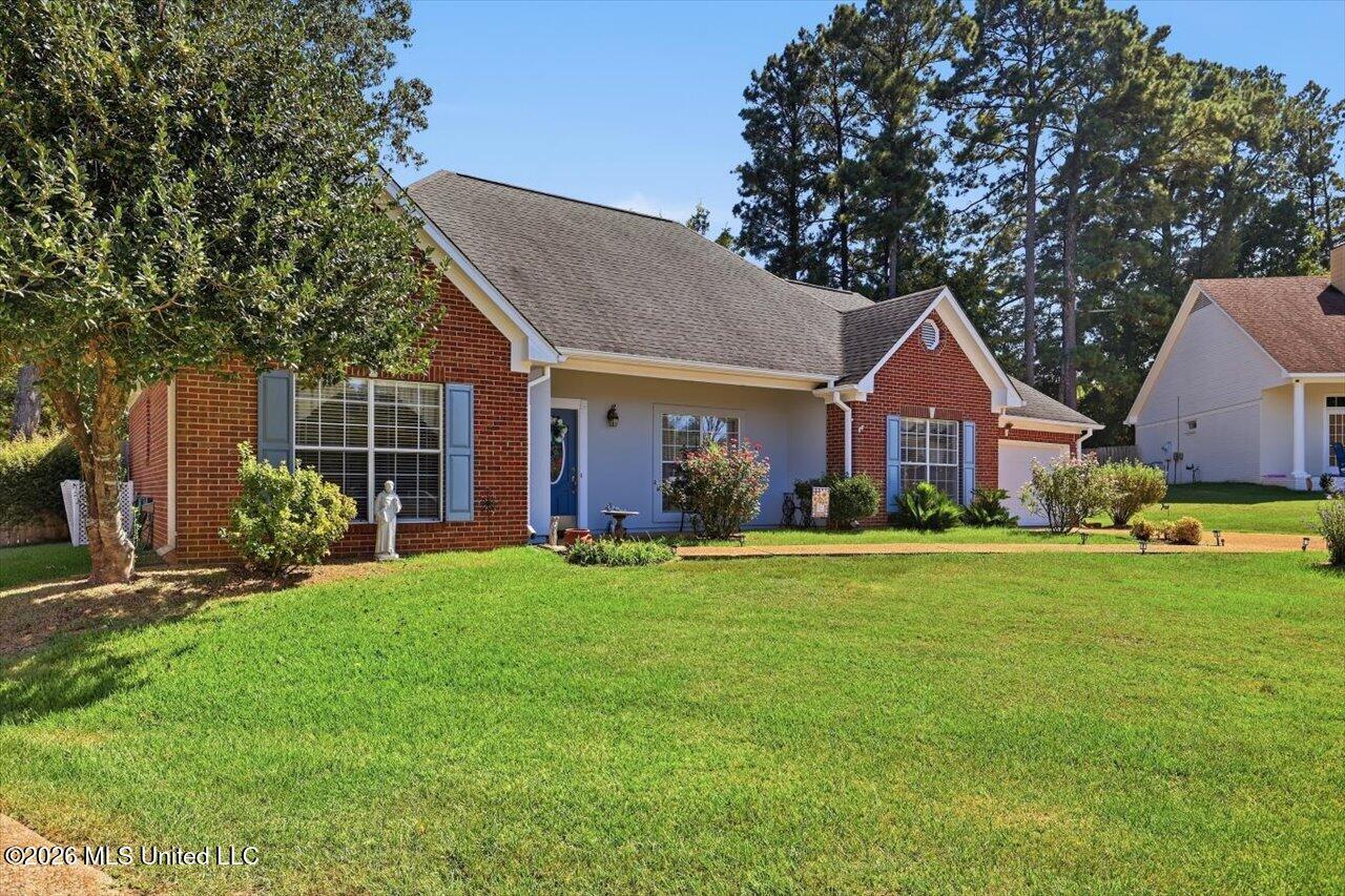 405 Ashford Place Property Photo 2