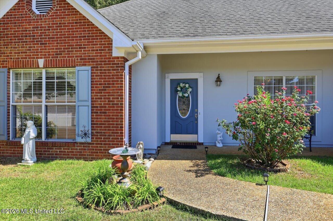 405 Ashford Place Property Photo 4