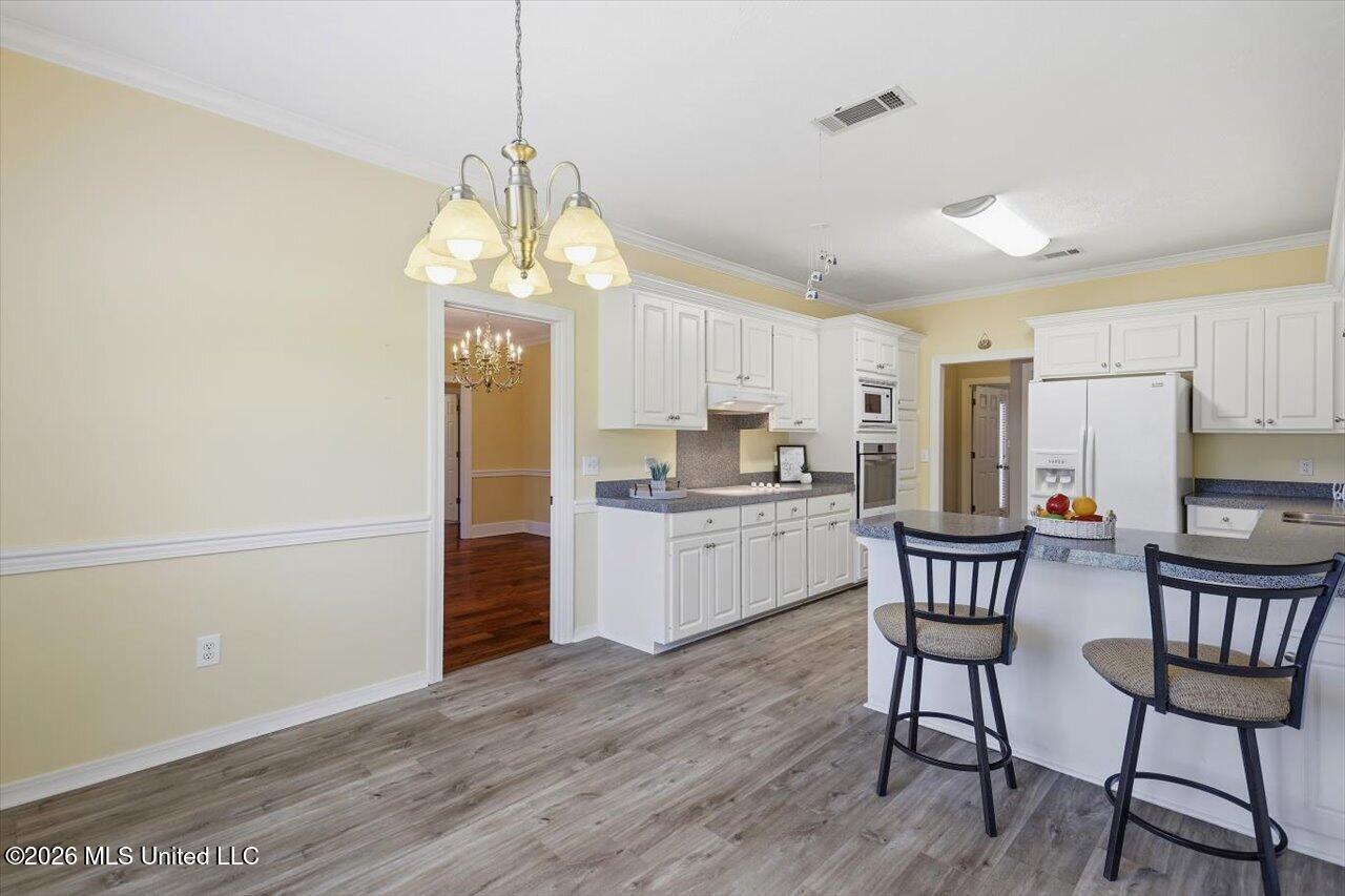 405 Ashford Place Property Photo 15