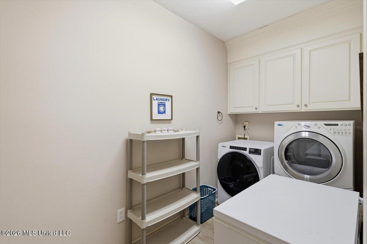 405 Ashford Place Property Photo 18