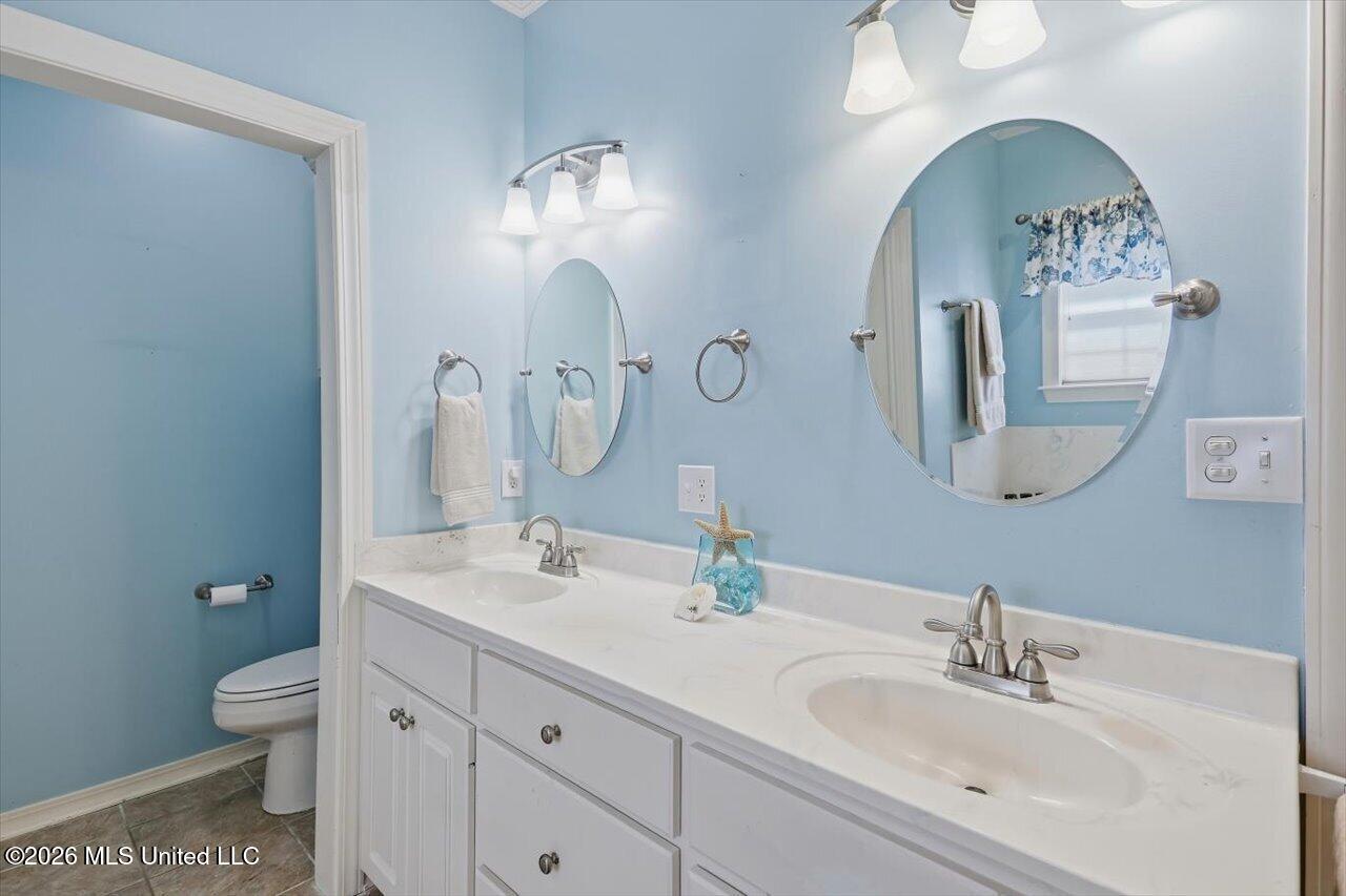 405 Ashford Place Property Photo 21
