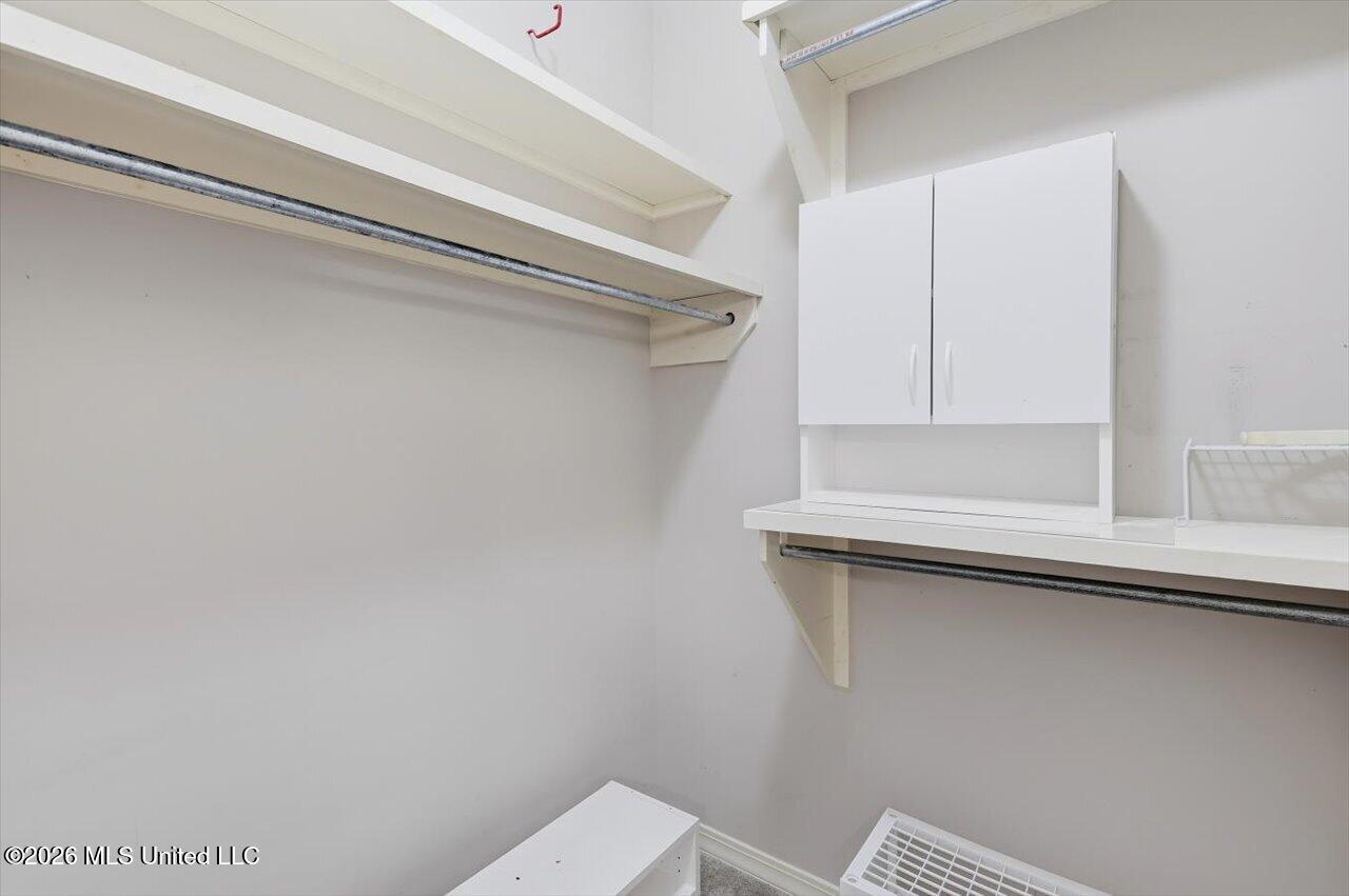 405 Ashford Place Property Photo 24