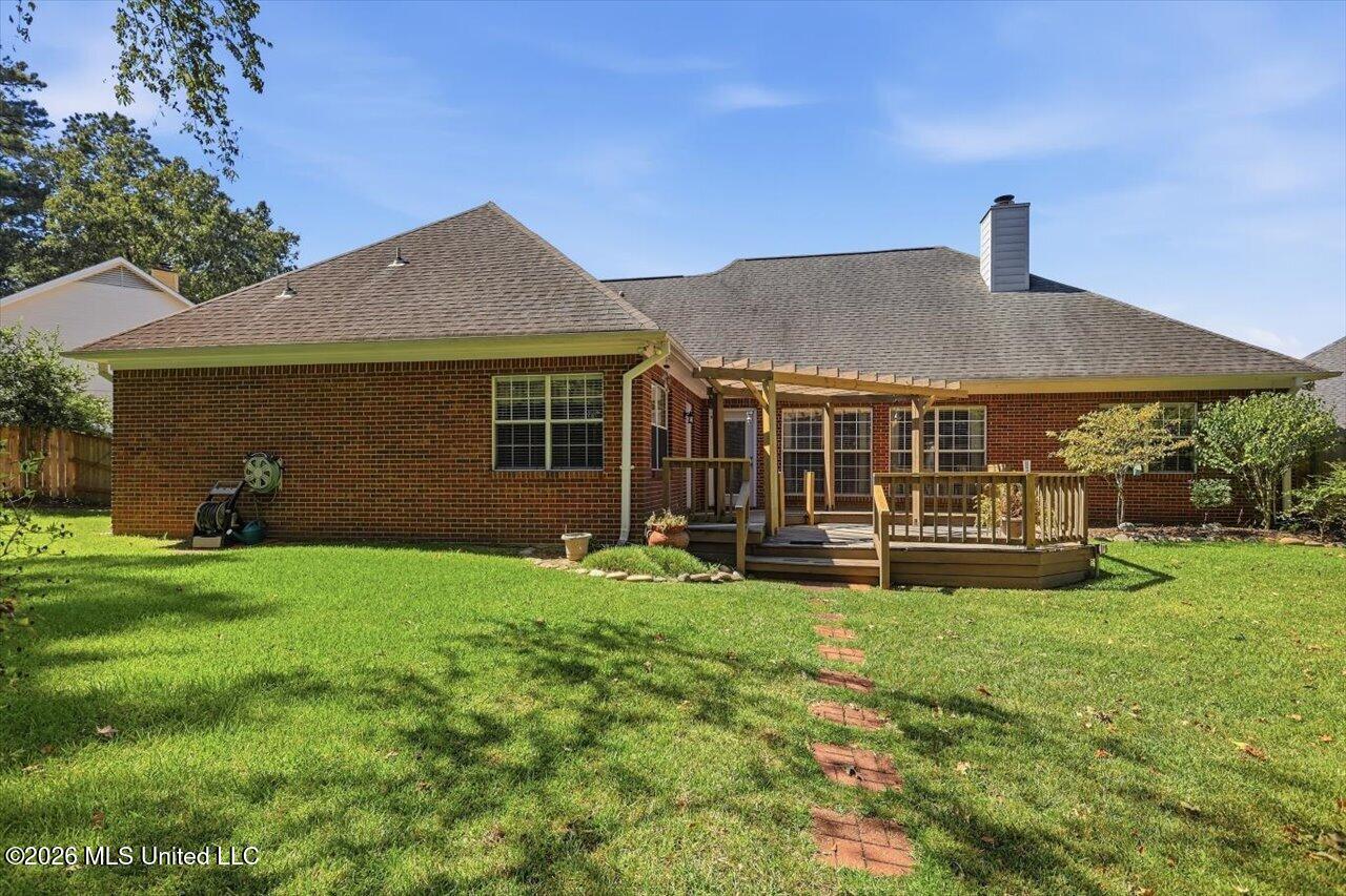 405 Ashford Place Property Photo 31