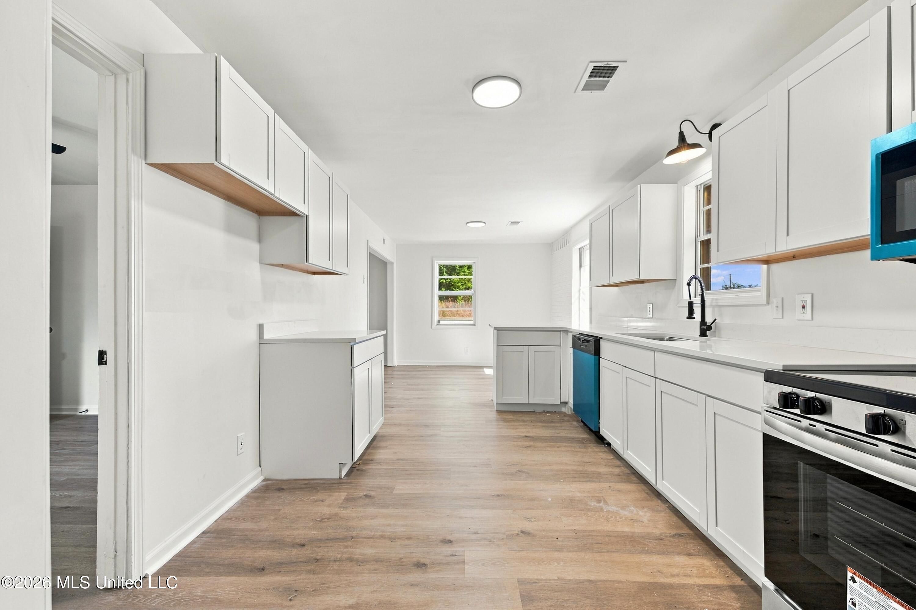 1493 Mount Sinai Road Property Photo 10