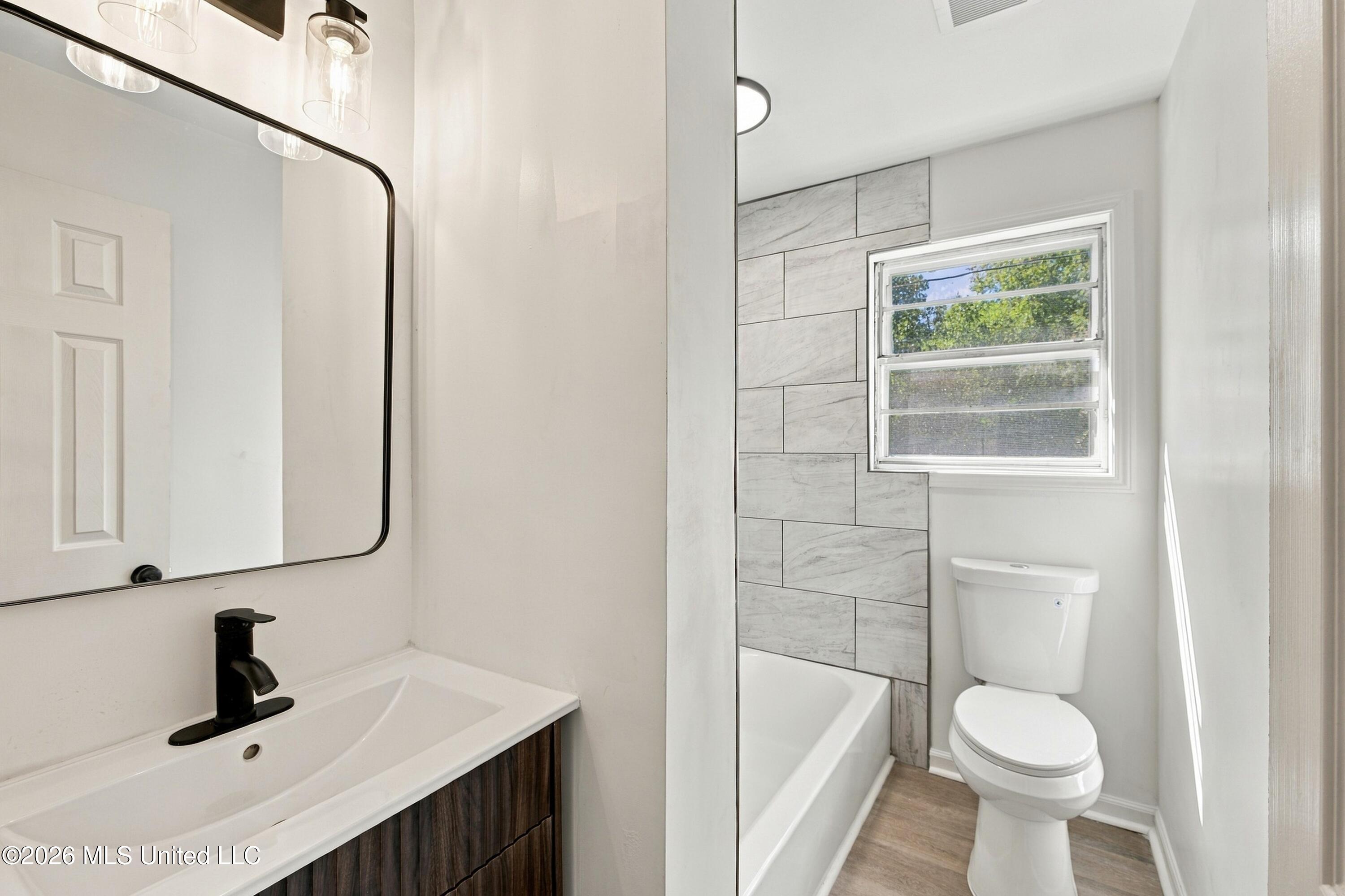 1493 Mount Sinai Road Property Photo 21
