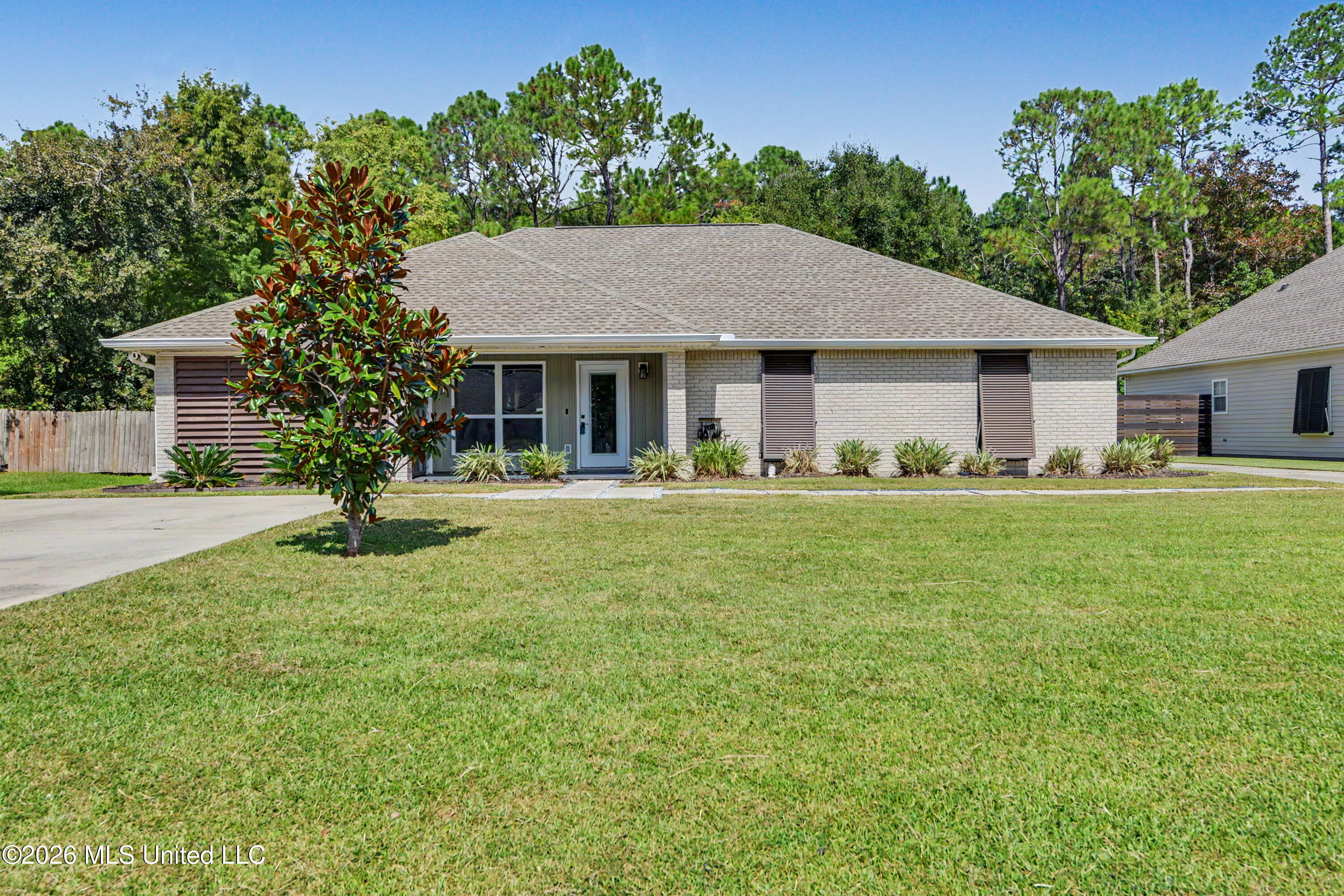 217 Henley Place Property Photo 1