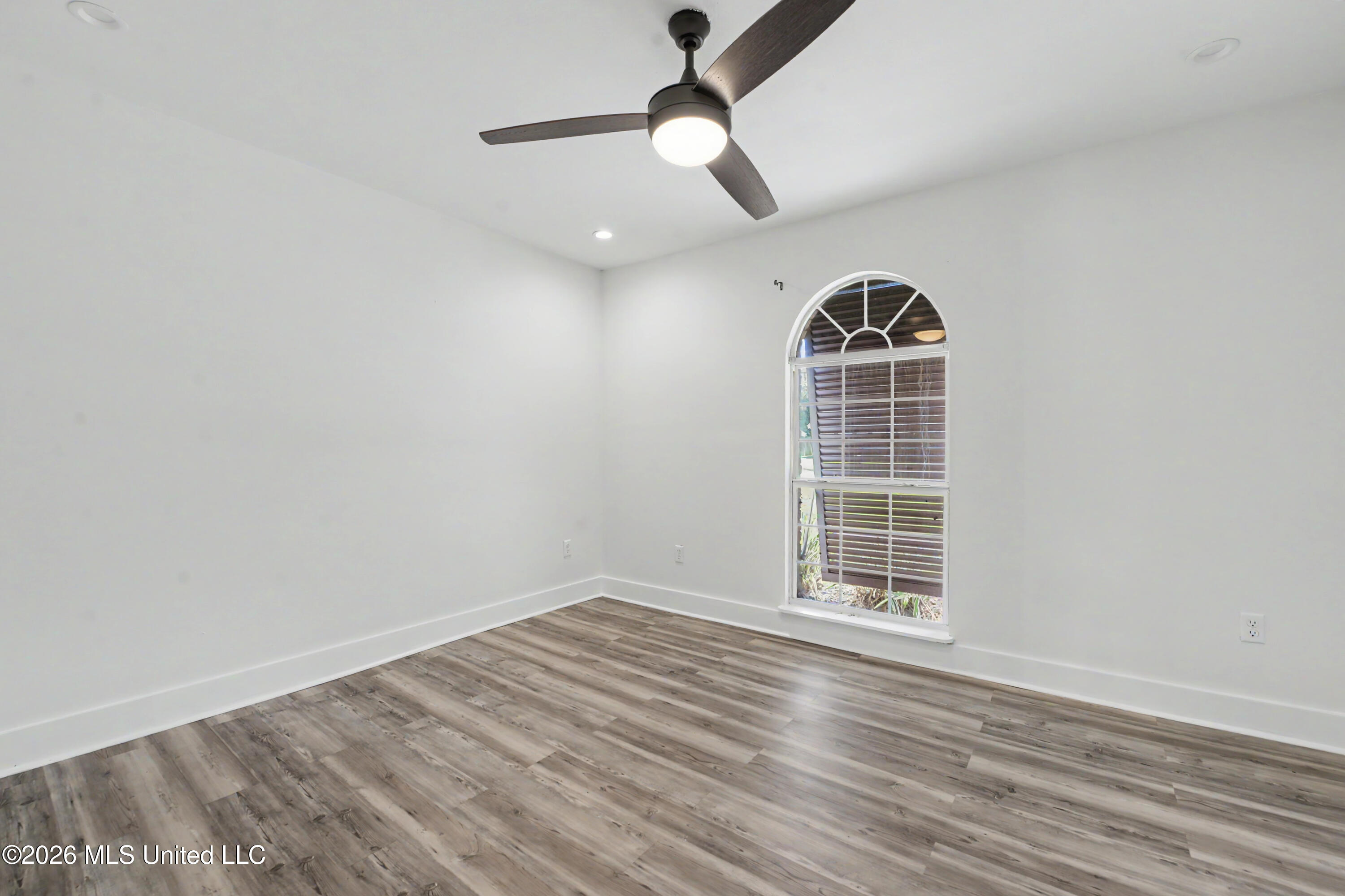 217 Henley Place Property Photo 18