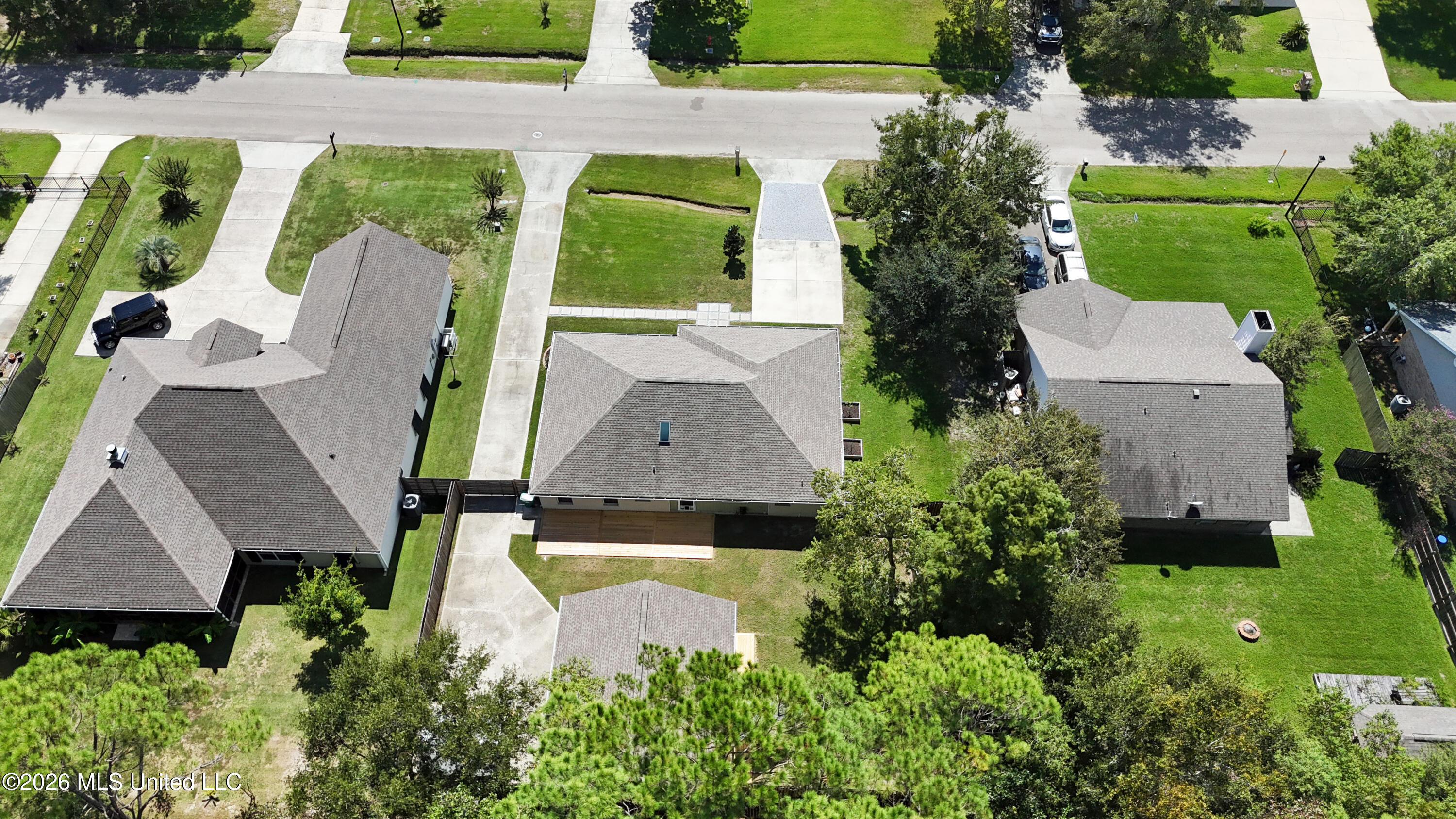 217 Henley Place Property Photo 41