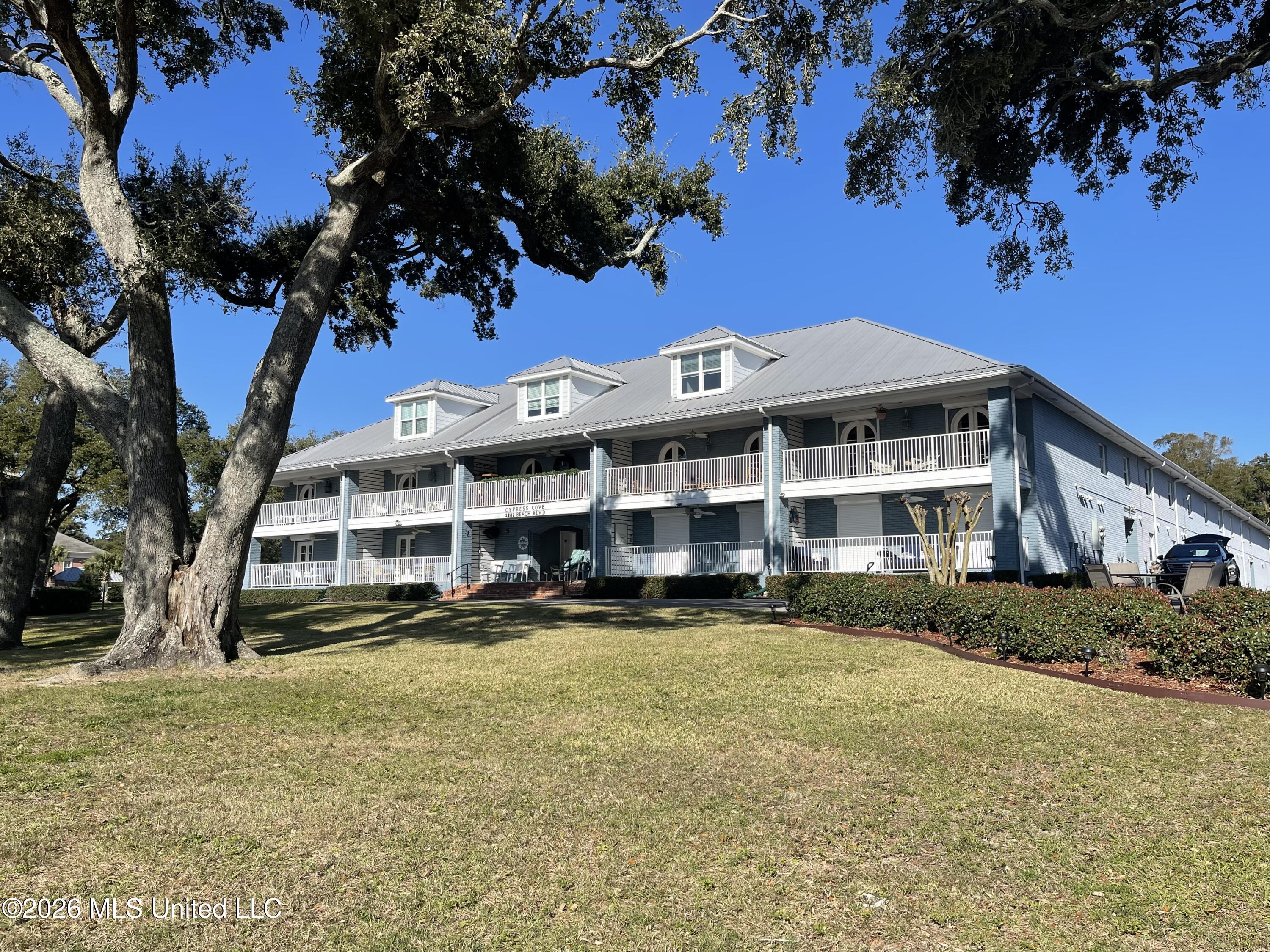 1282 Beach Boulevard Property Photo 1