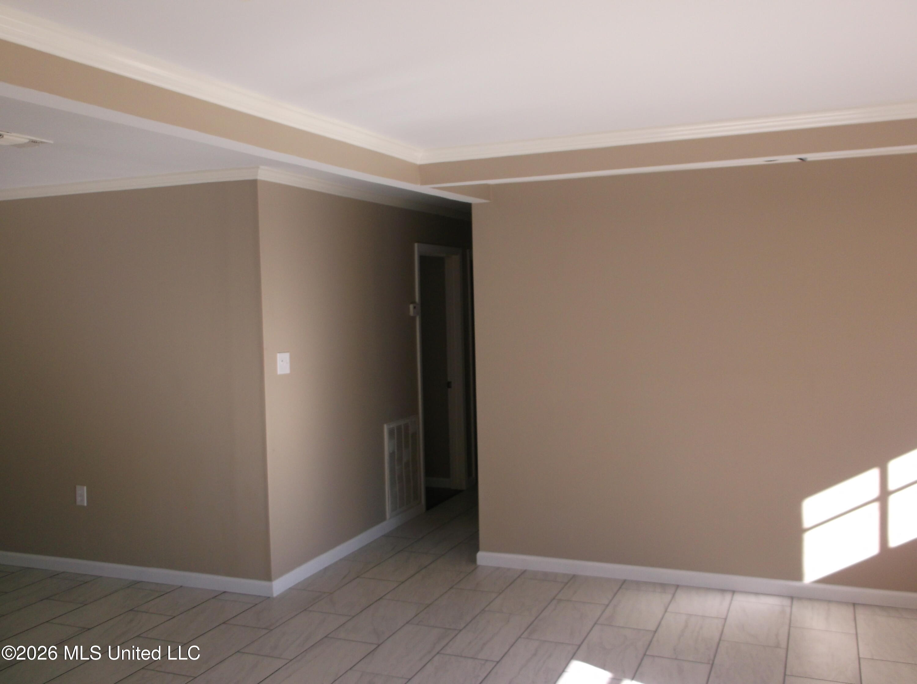 1005 Miller Lane Property Photo 1