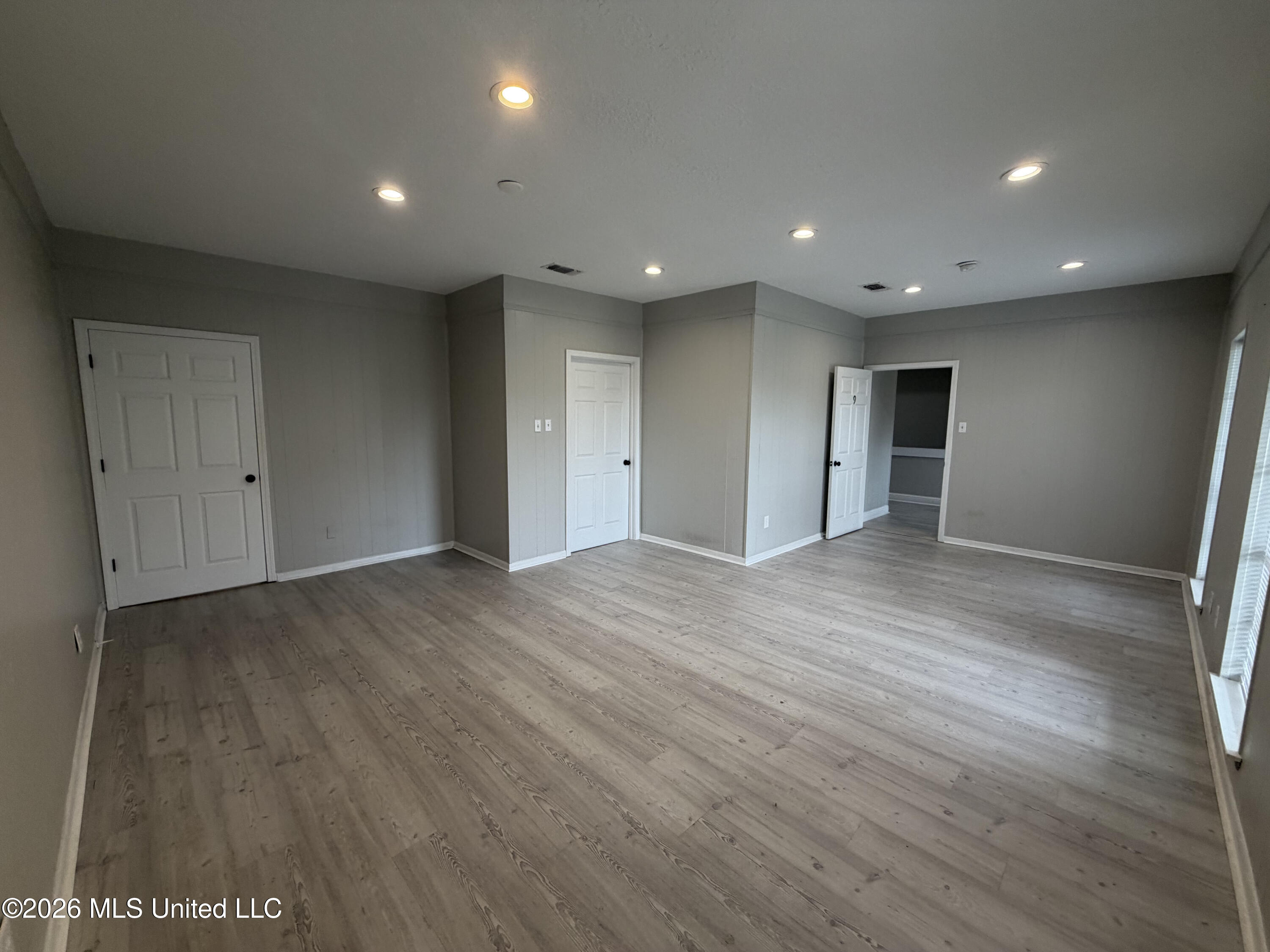 912 Convent Avenue Property Photo 11