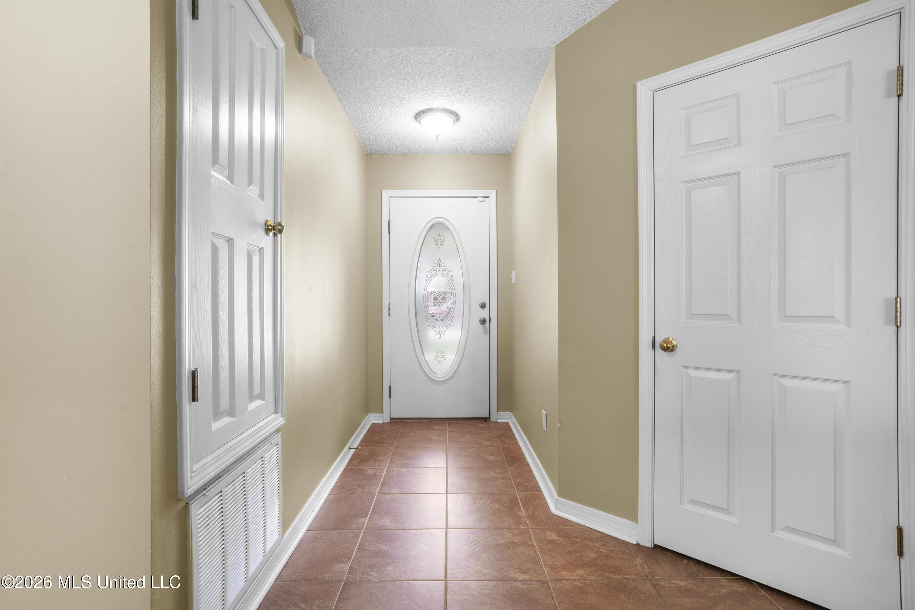 1622 Lori Drive Property Photo 6
