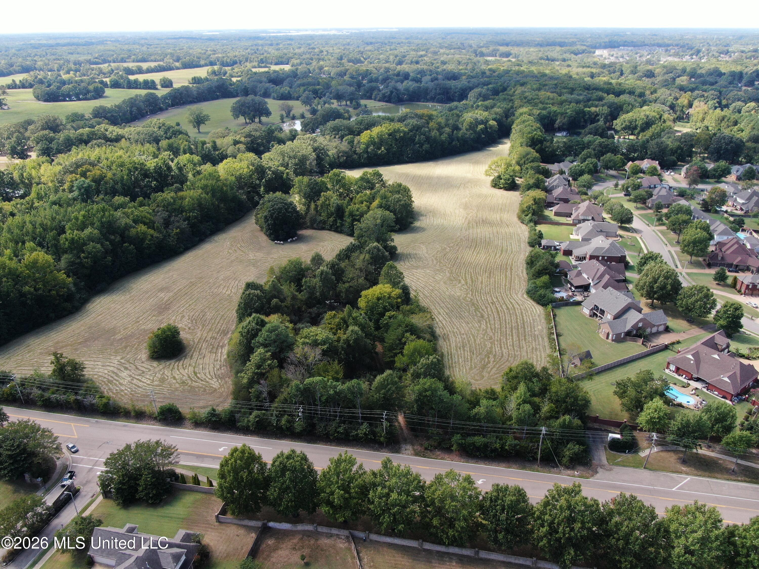 1400 S Byhalia Road Property Photo 3