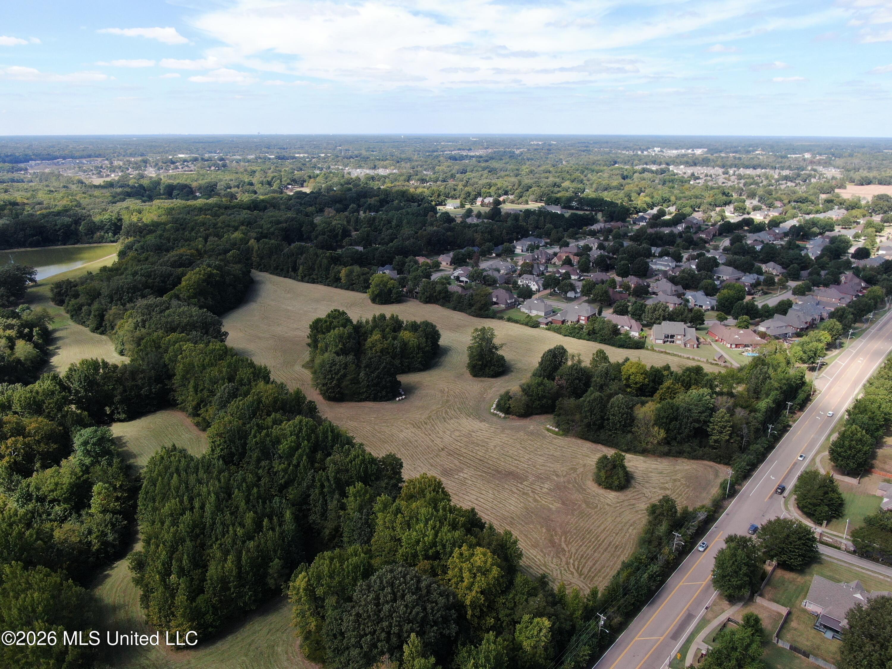 1400 S Byhalia Road Property Photo 9