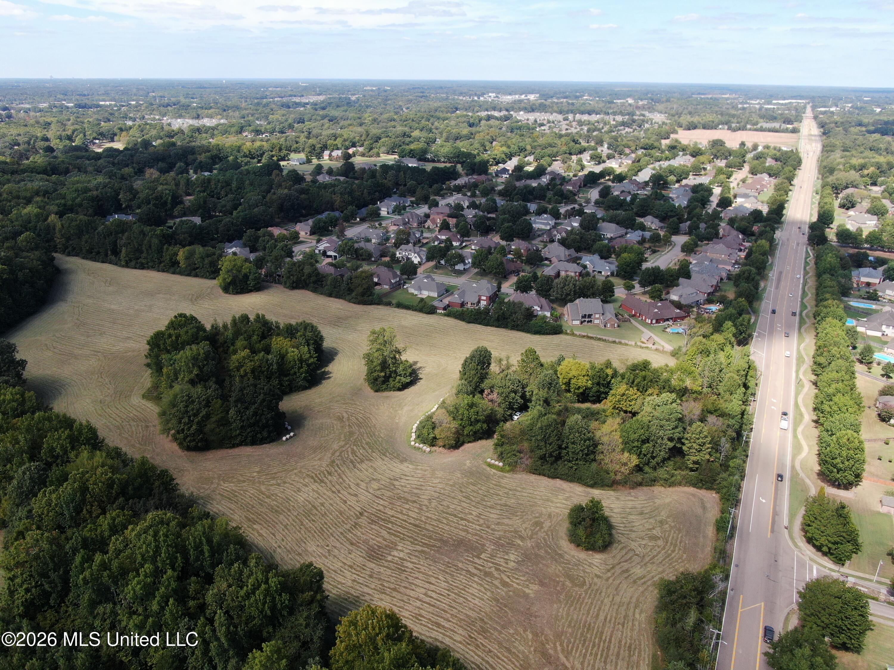1400 S Byhalia Road Property Photo 11