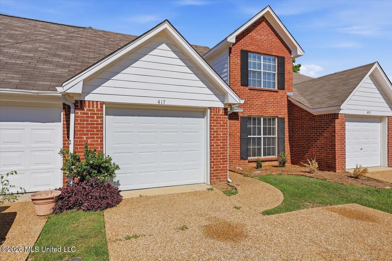 417 Woodlake Lane Property Photo 2