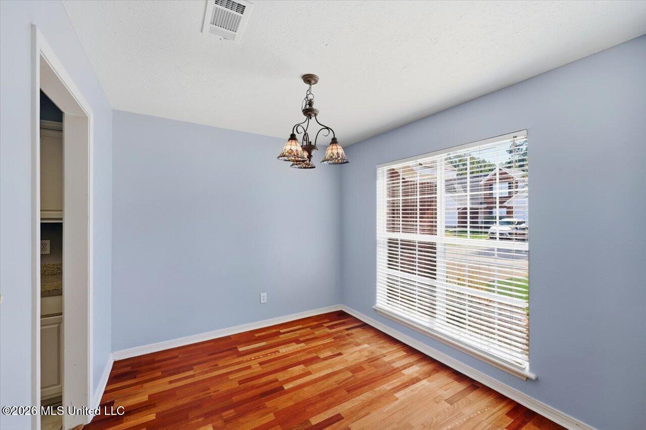 417 Woodlake Lane Property Photo 13