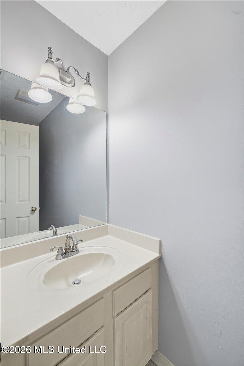 417 Woodlake Lane Property Photo 15