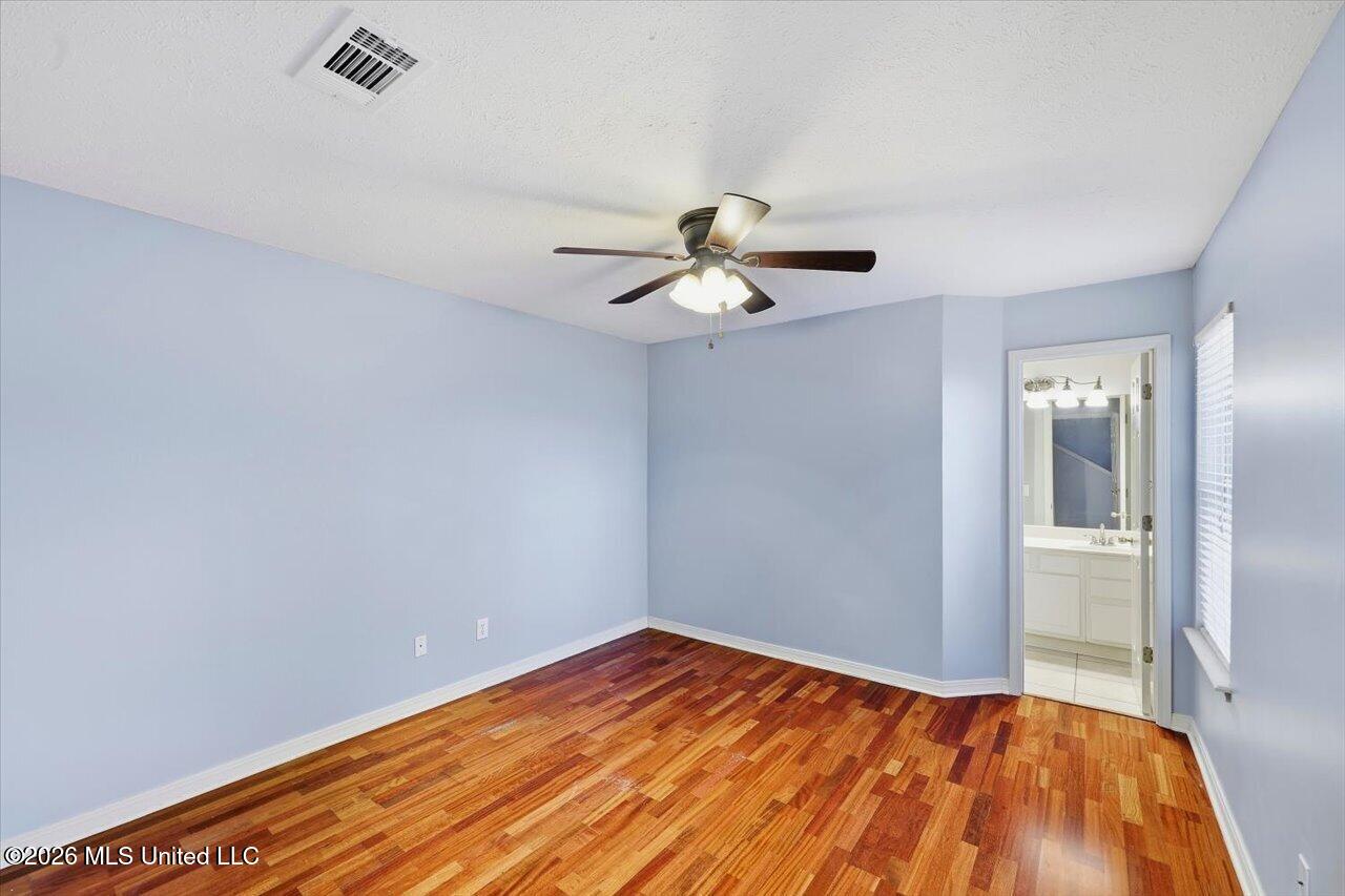 417 Woodlake Lane Property Photo 17