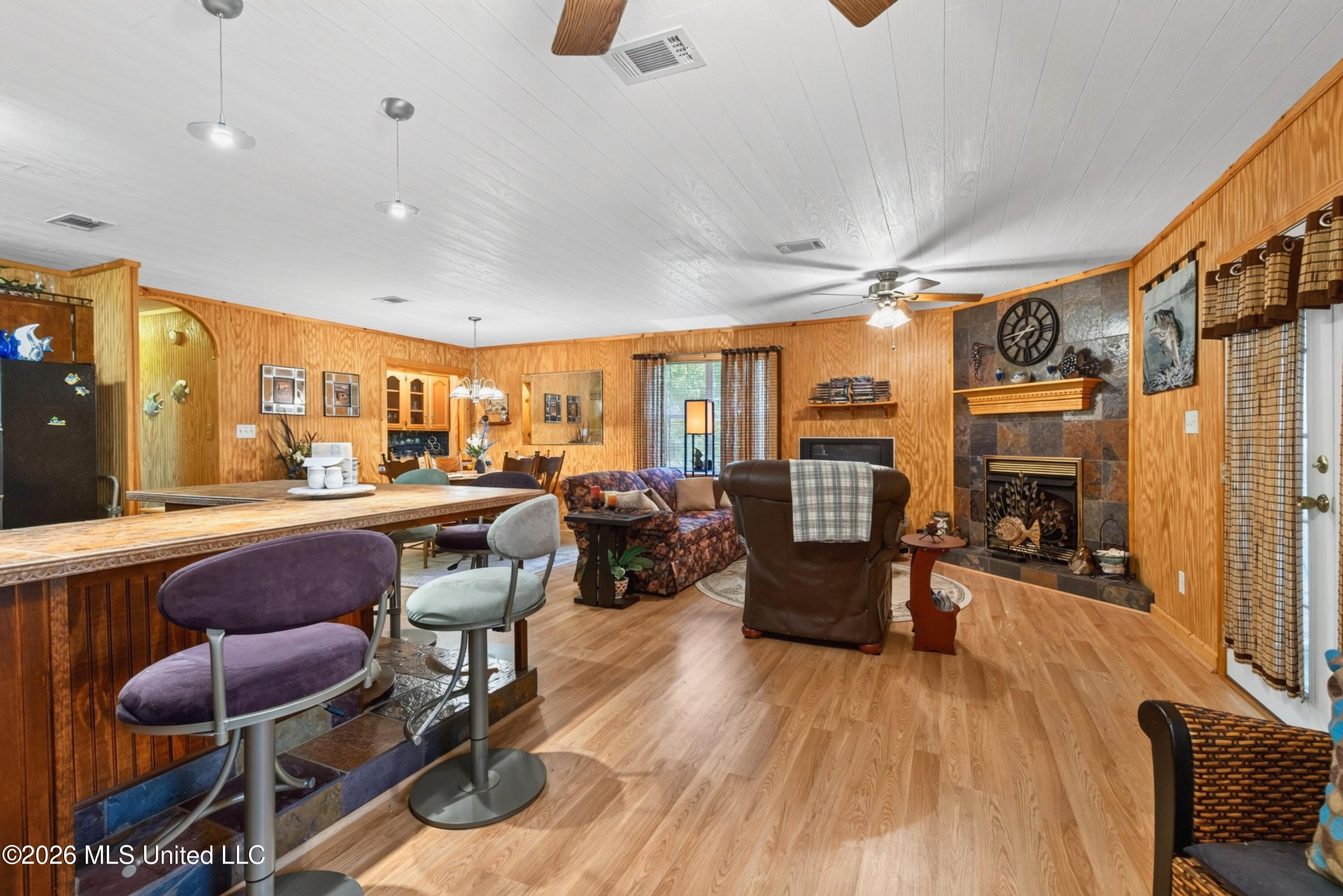 1713 Deer Lane Property Photo 7