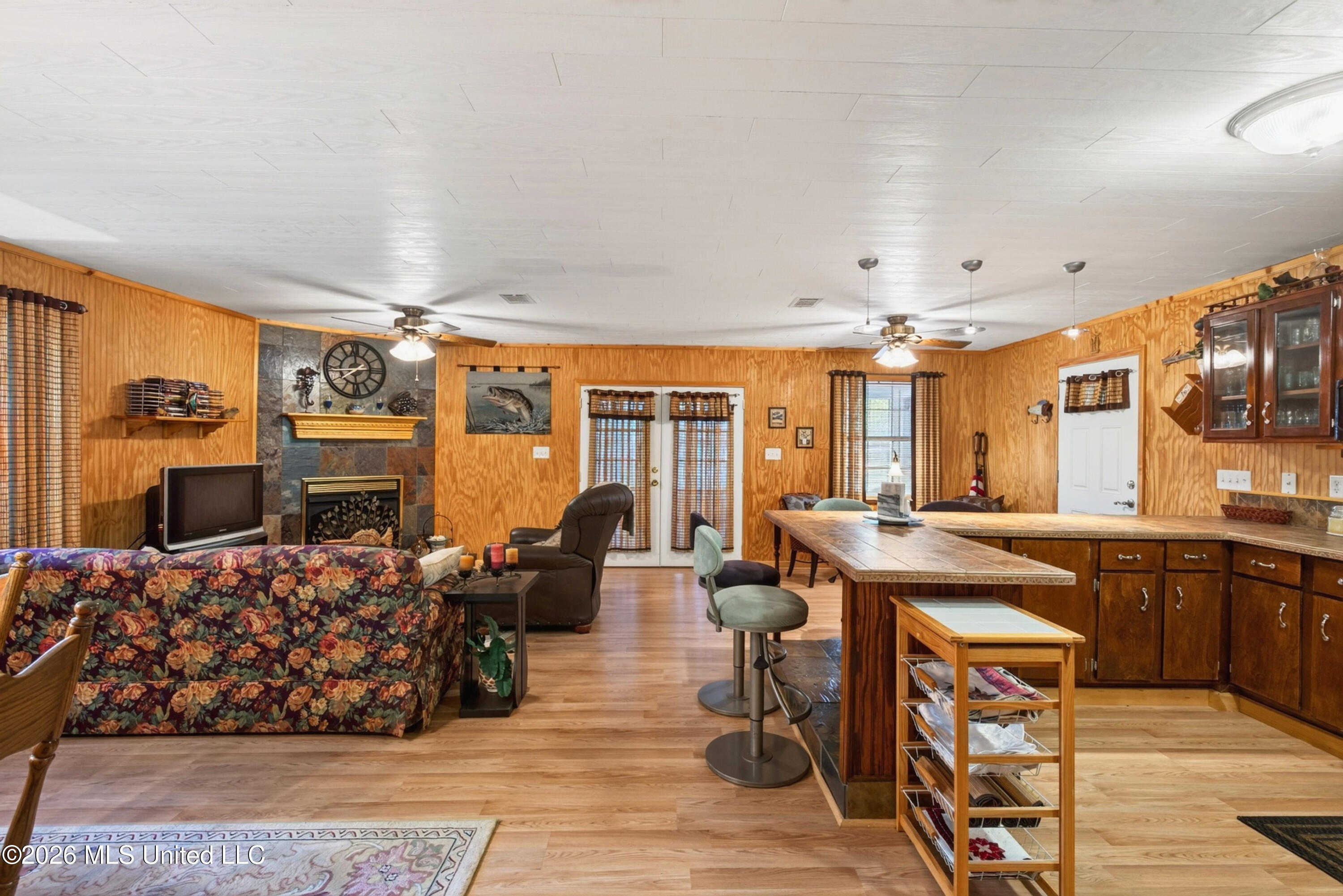 1713 Deer Lane Property Photo 8