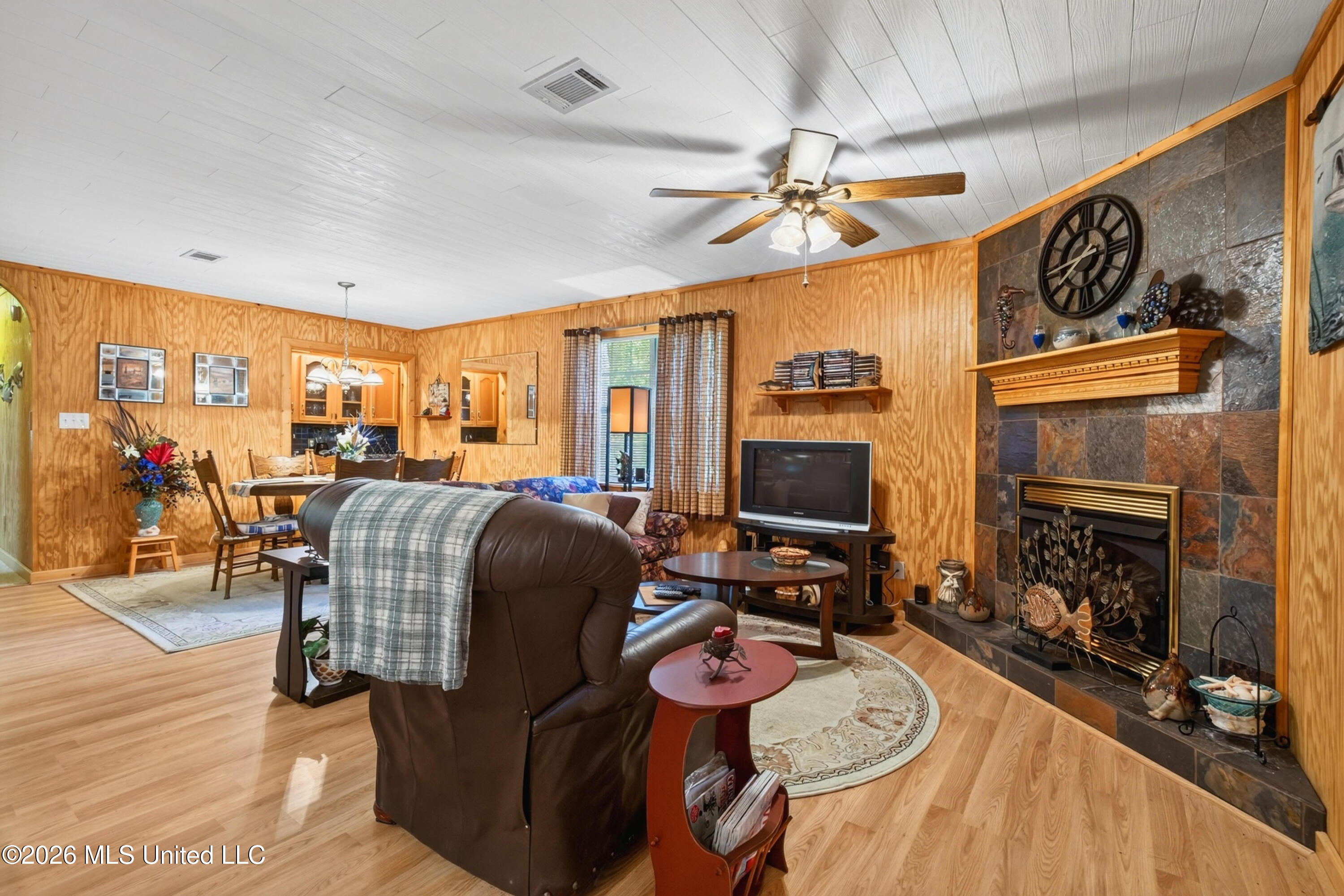 1713 Deer Lane Property Photo 9